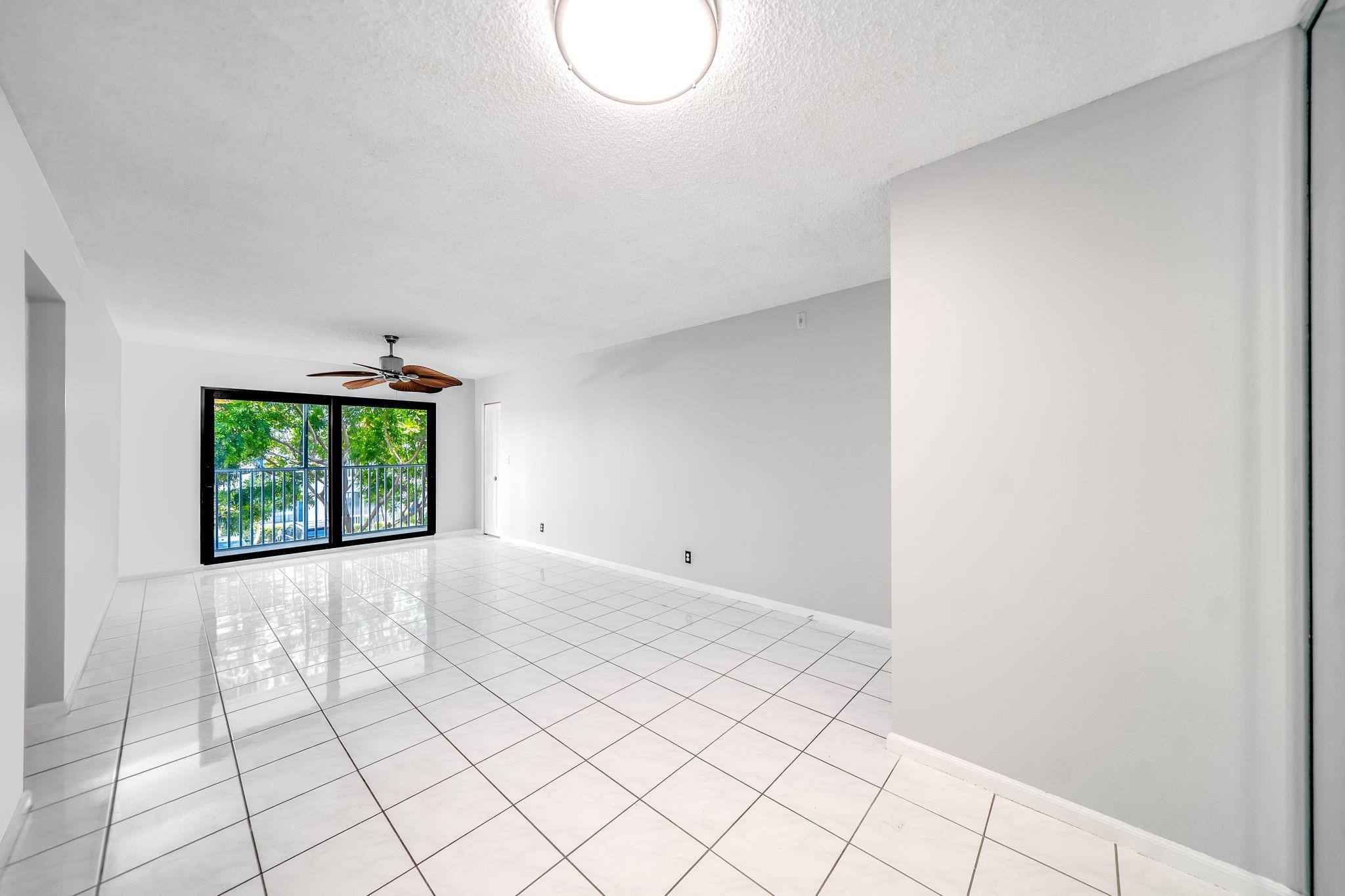 150 Cypress Club Dr 528