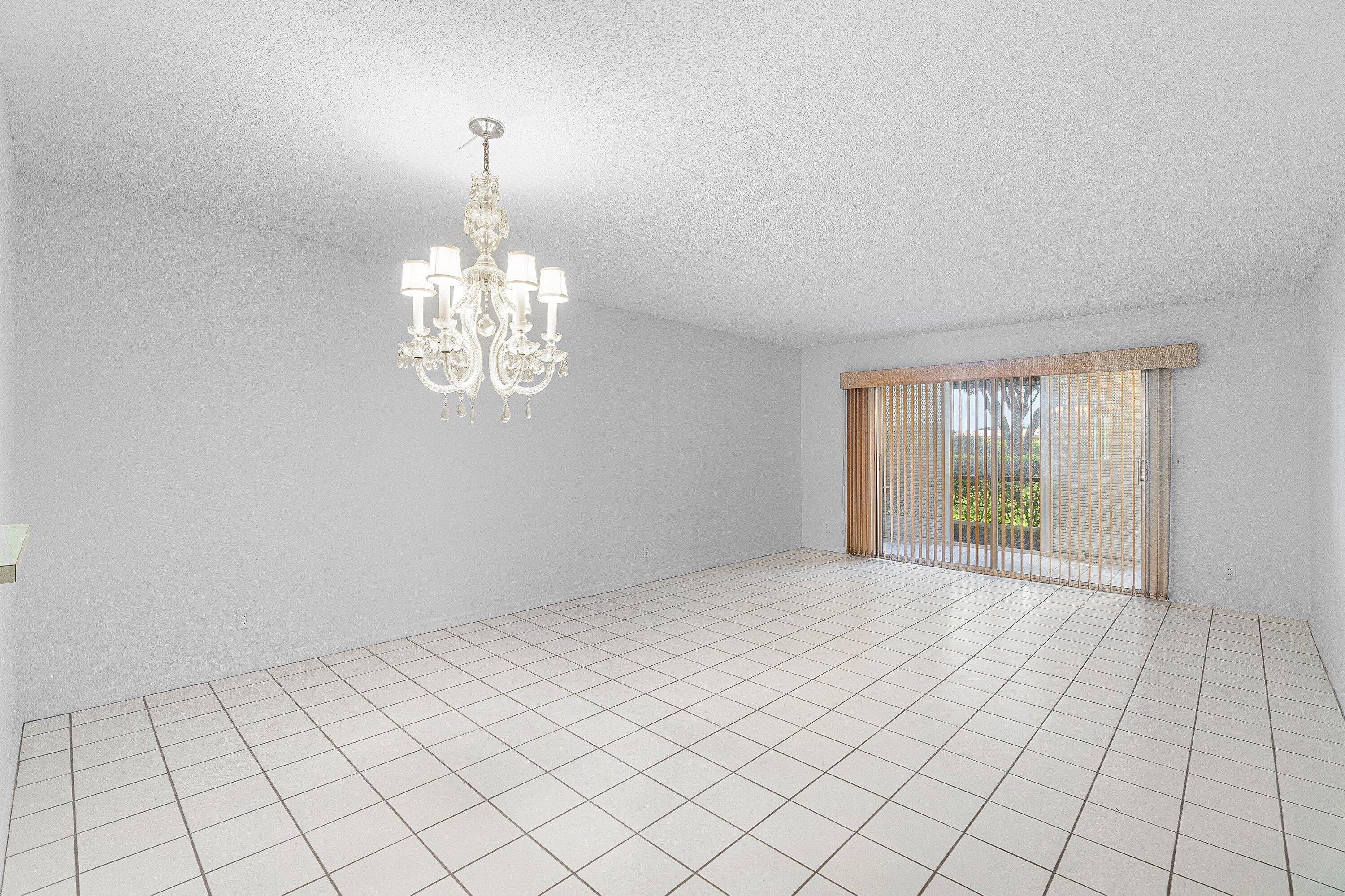 7286 Huntington Lane 108