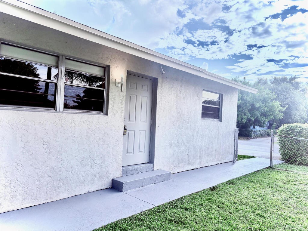 Photo of 1704 Citation Drive #1704, West Palm Beach, FL 33417 (MLS # R11119053)