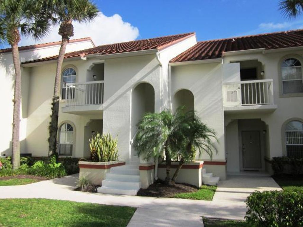 Photo of 226 Cypress Point Drive #C-226, Palm Beach Gardens, FL 33418 (MLS # R10787402)
