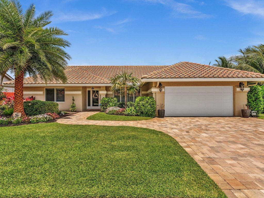 Photo of 5999 Sun Berry Circle, Boynton Beach, FL 33437 (MLS # R11083949)