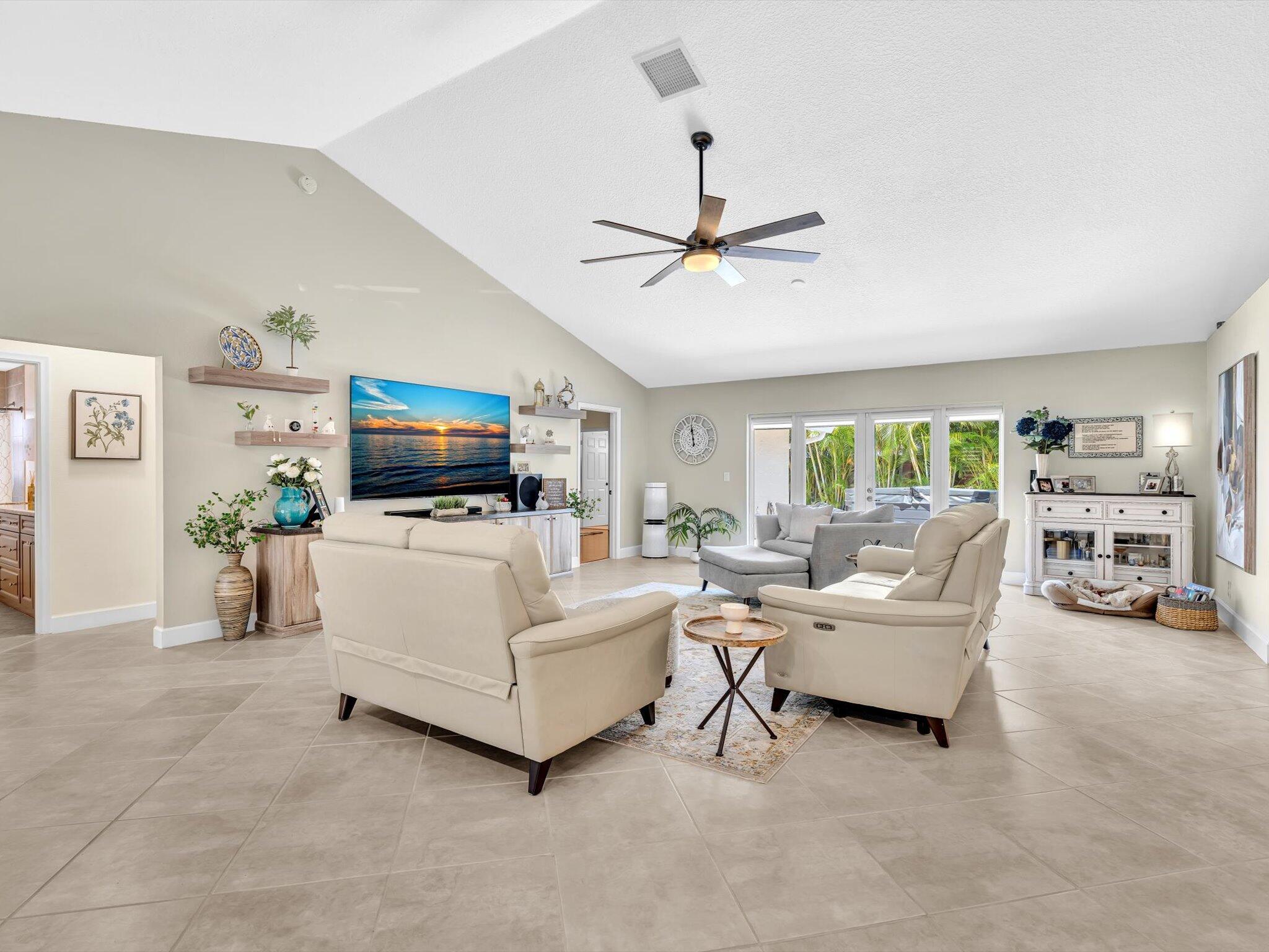 5999 Sun Berry Circle