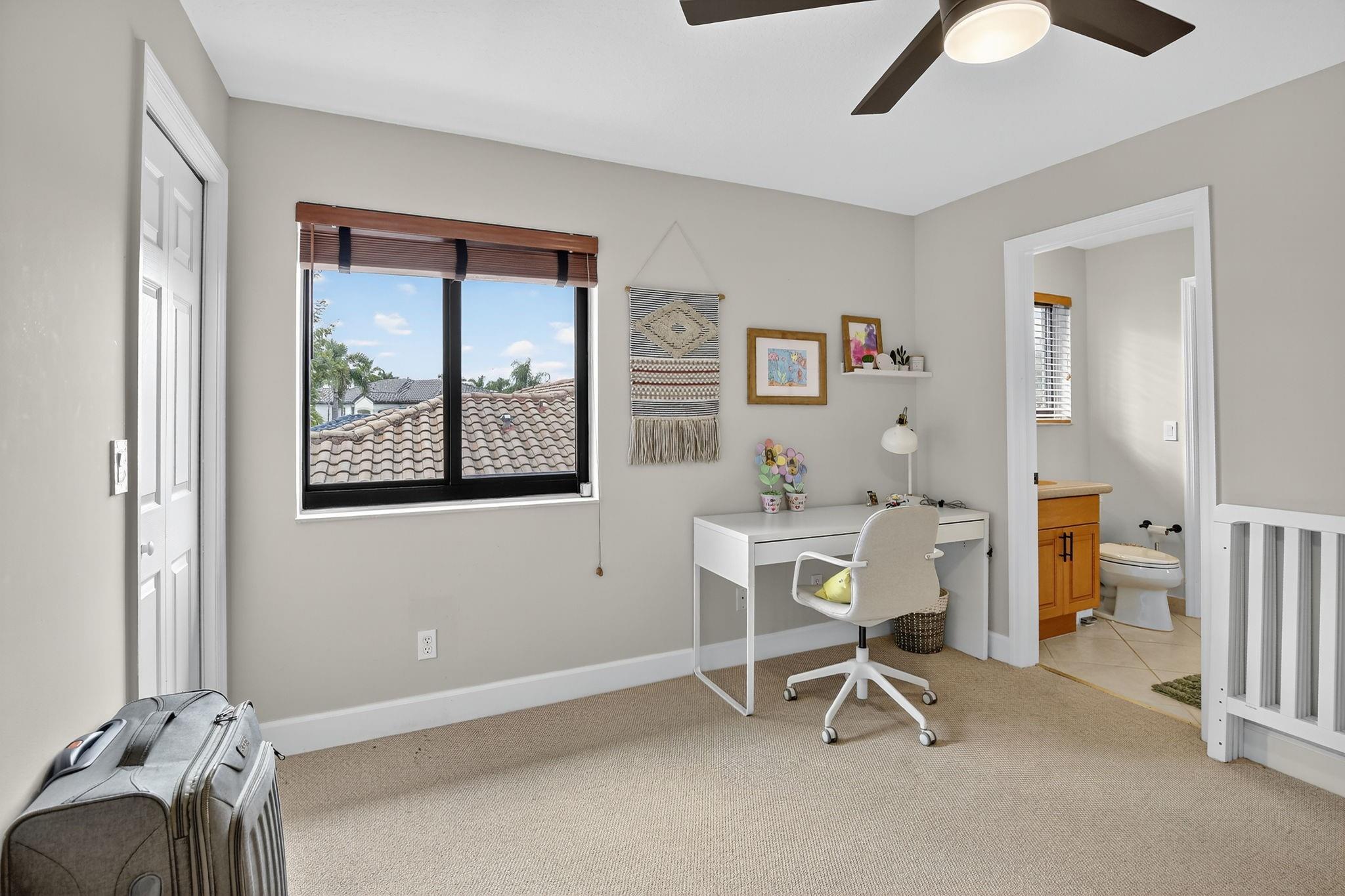 WINDSOR PALMS - Residential