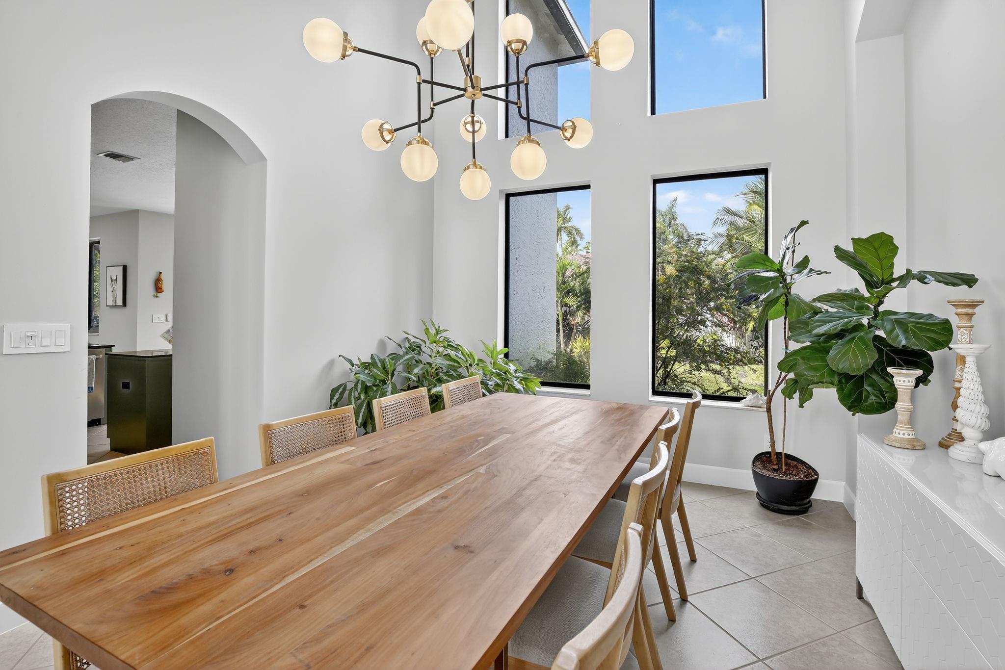 WINDSOR PALMS - Residential