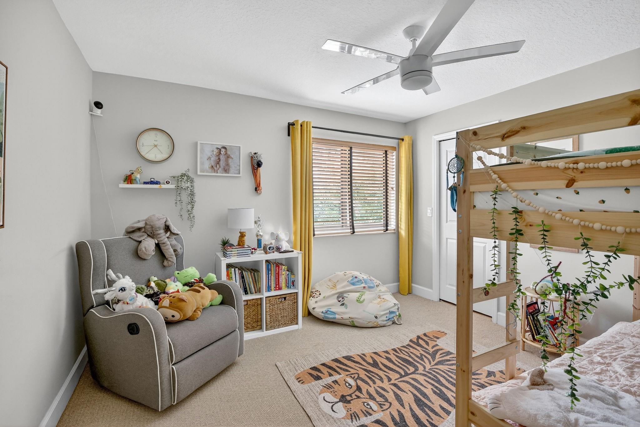 WINDSOR PALMS - Residential