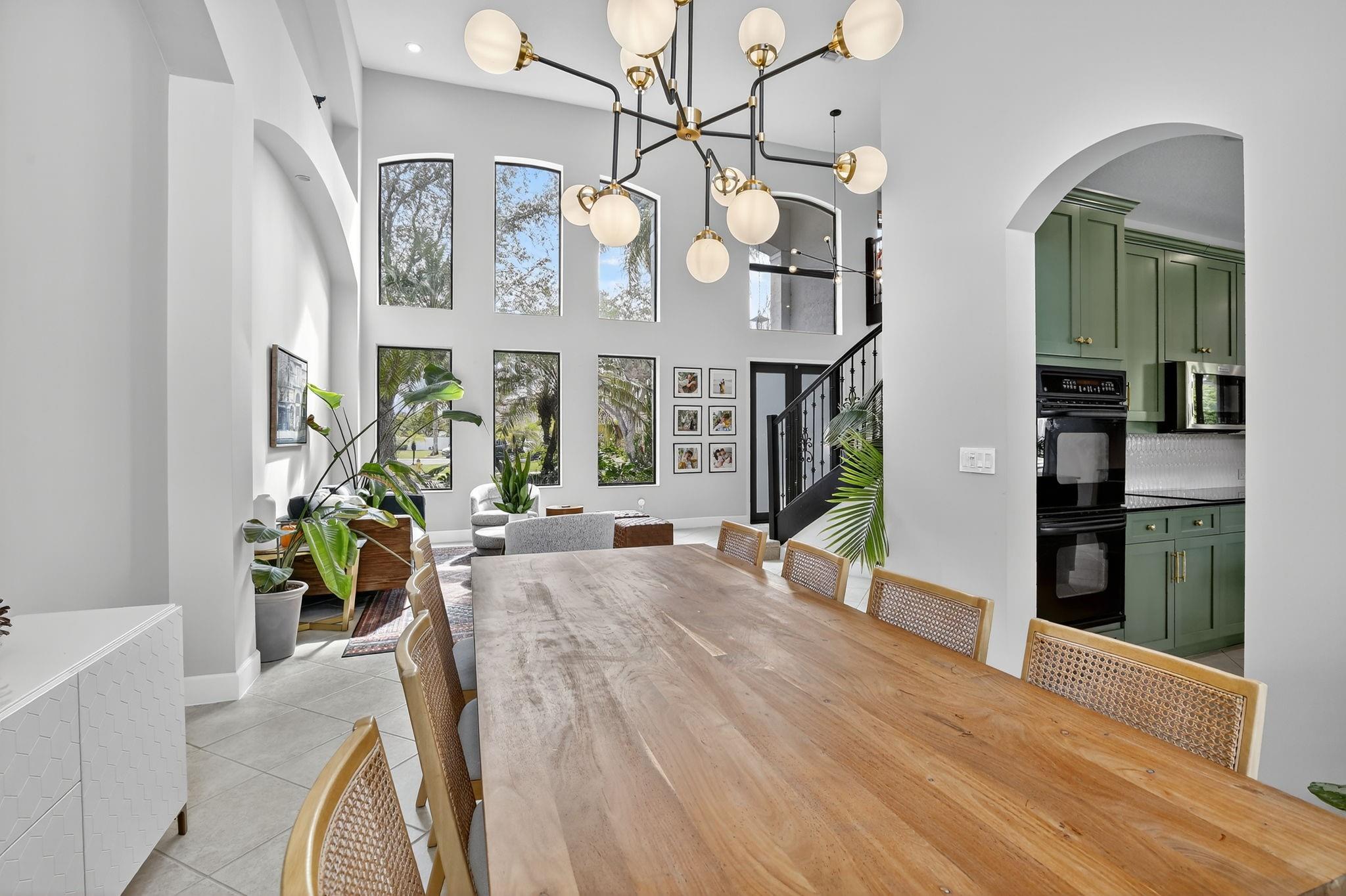 WINDSOR PALMS - Residential