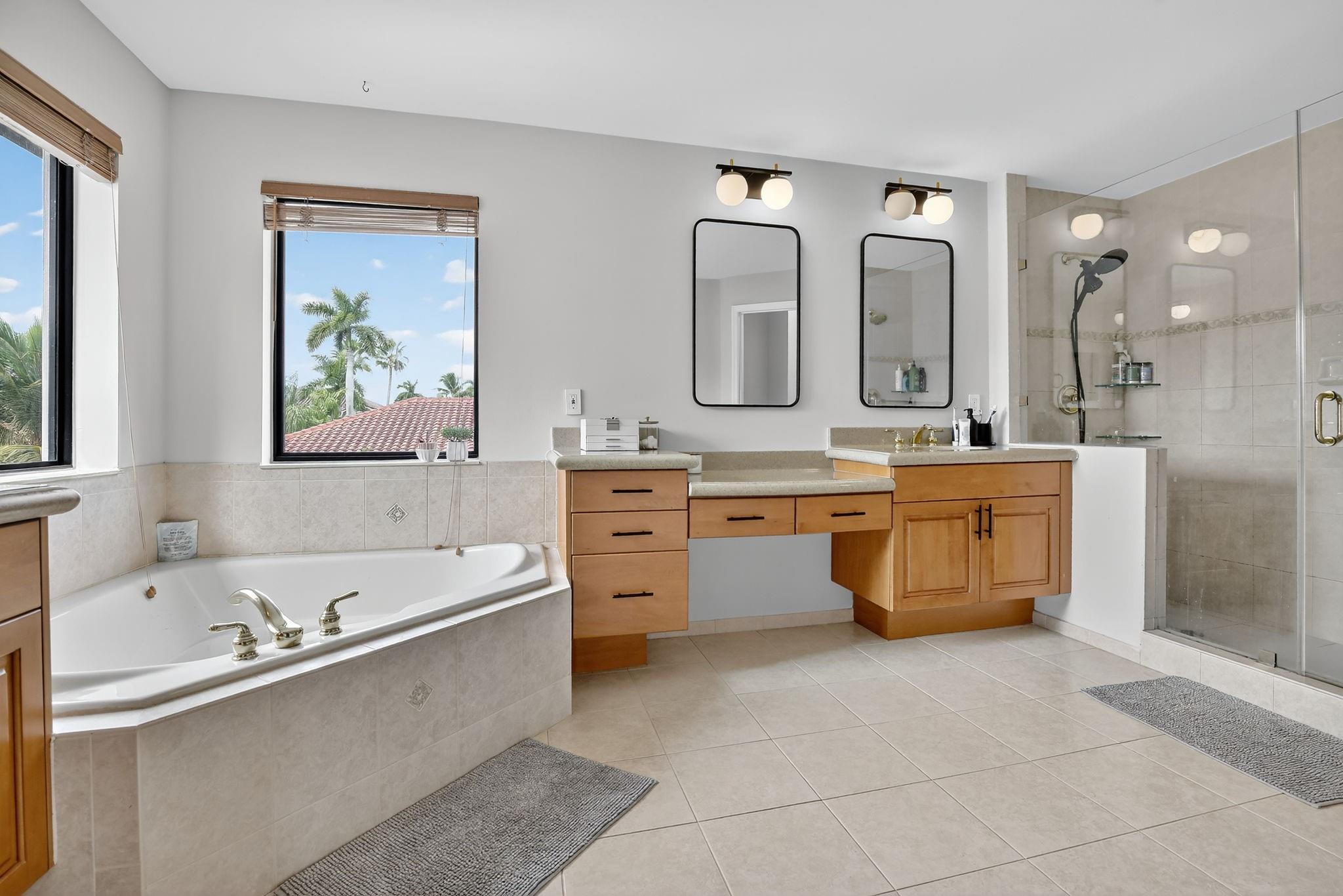 WINDSOR PALMS - Residential