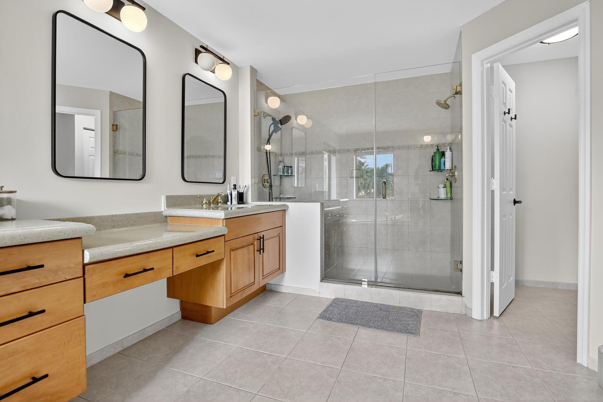 WINDSOR PALMS - Residential