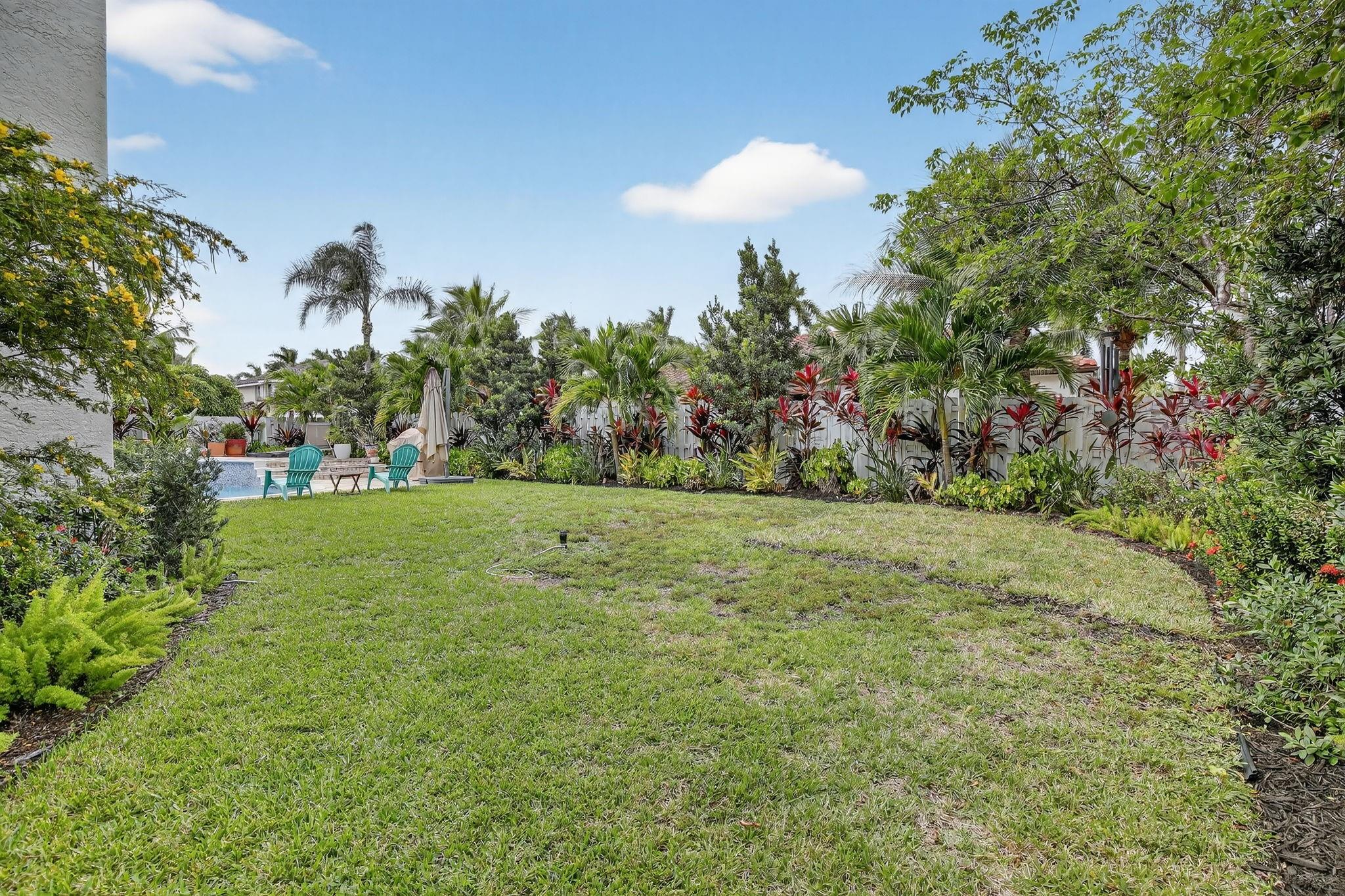 WINDSOR PALMS - Residential