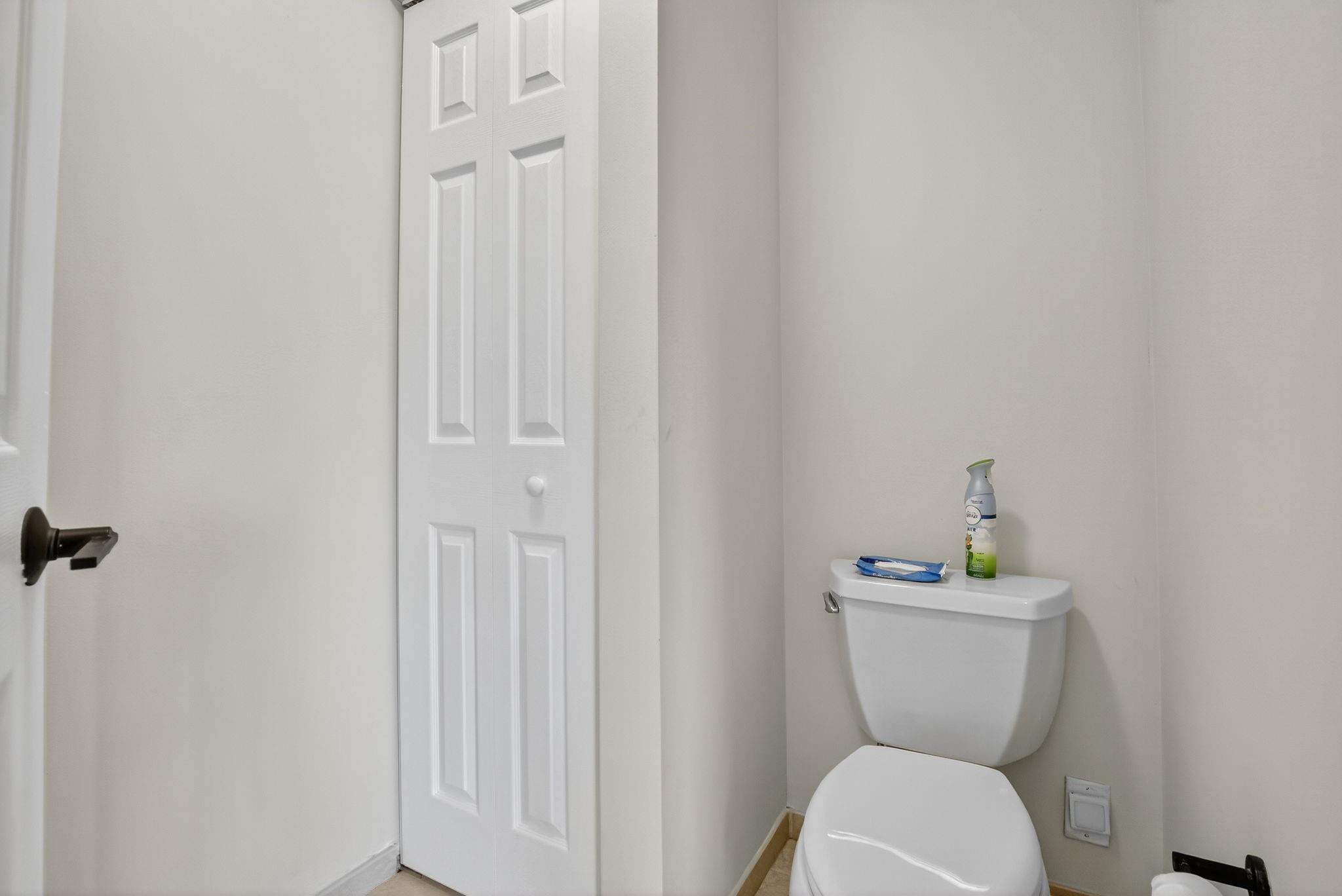 WINDSOR PALMS - Residential