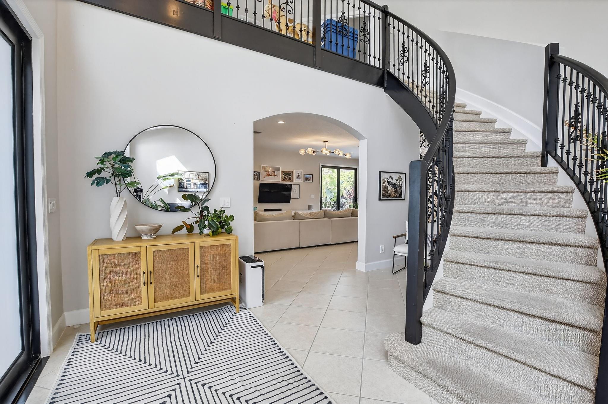 WINDSOR PALMS - Residential