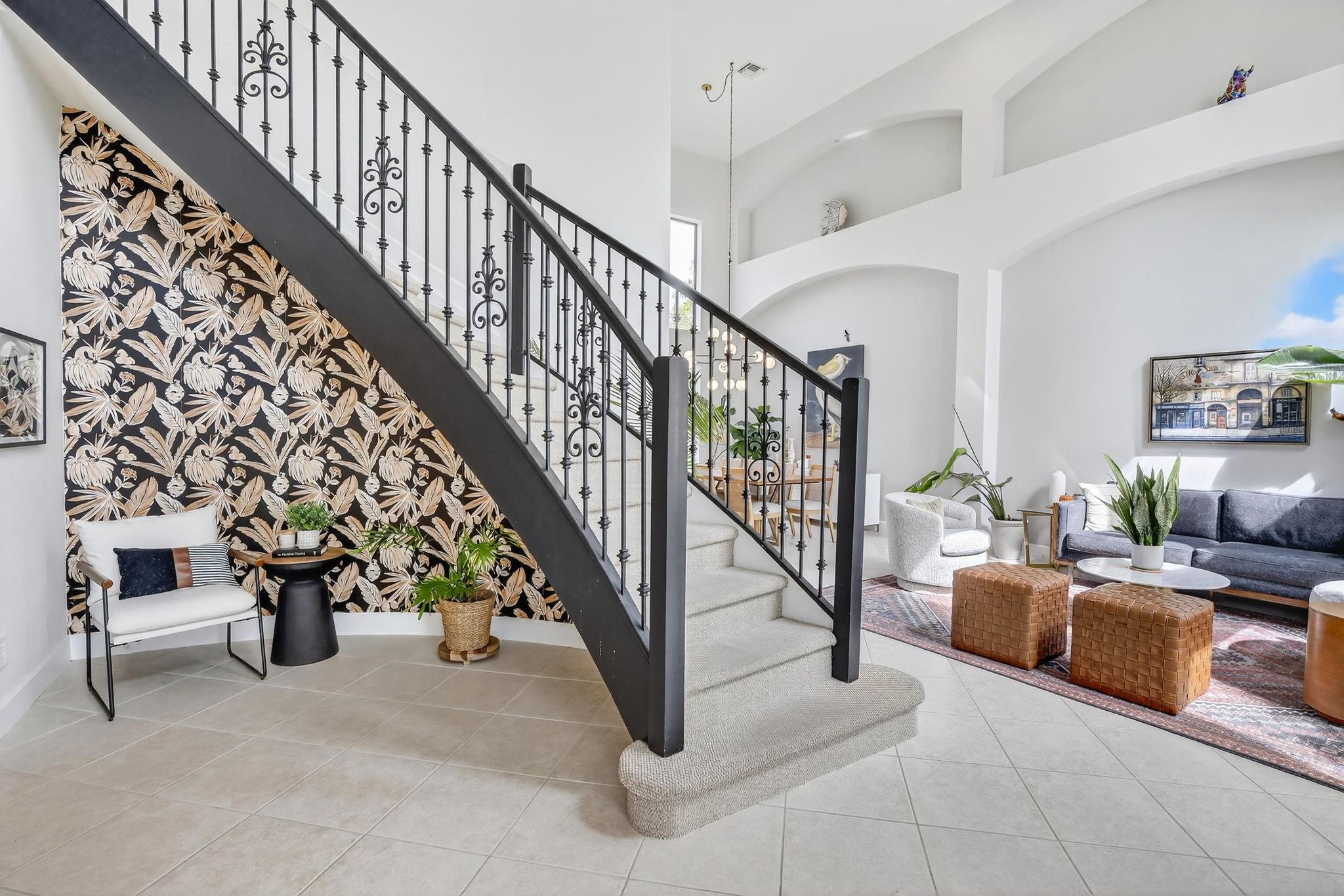 WINDSOR PALMS - Residential