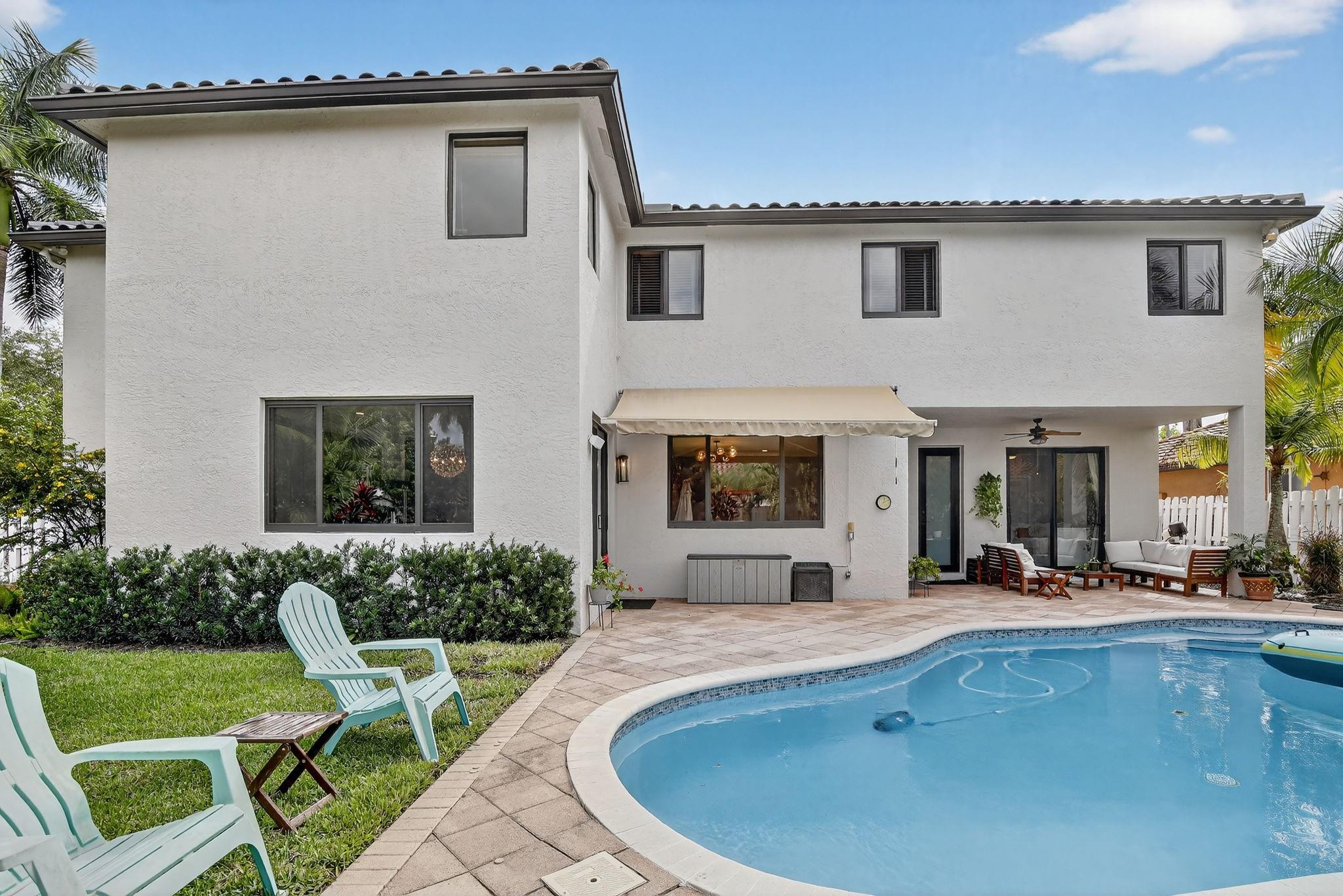 WINDSOR PALMS - Residential