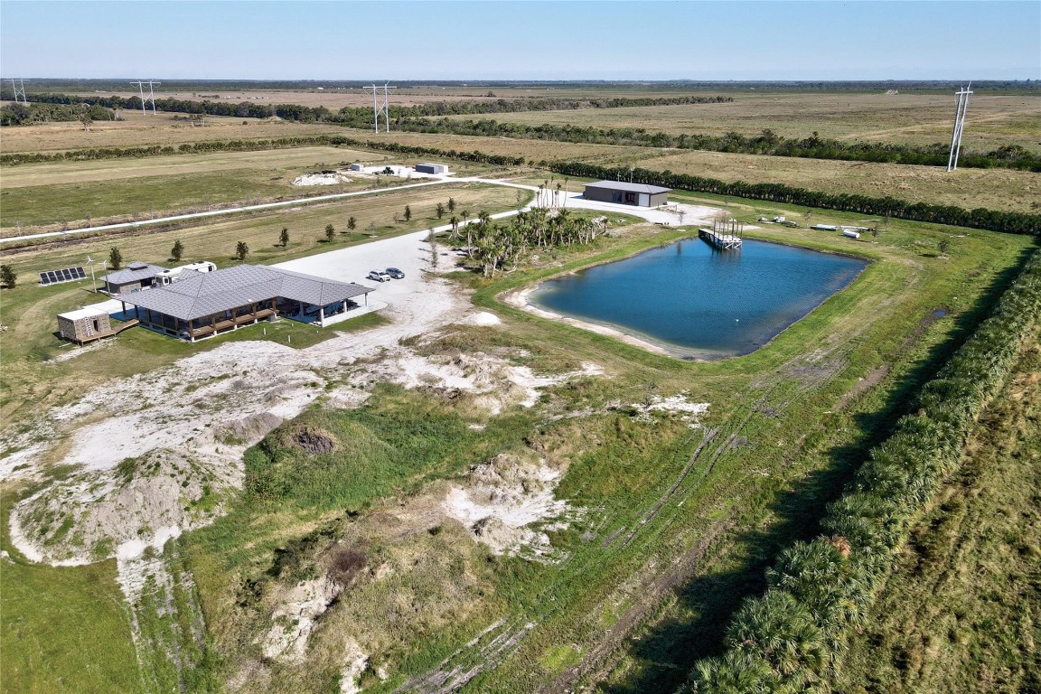 metes & bounds - Land