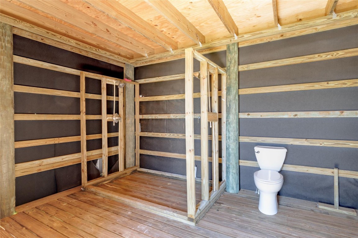 metes & bounds - Land