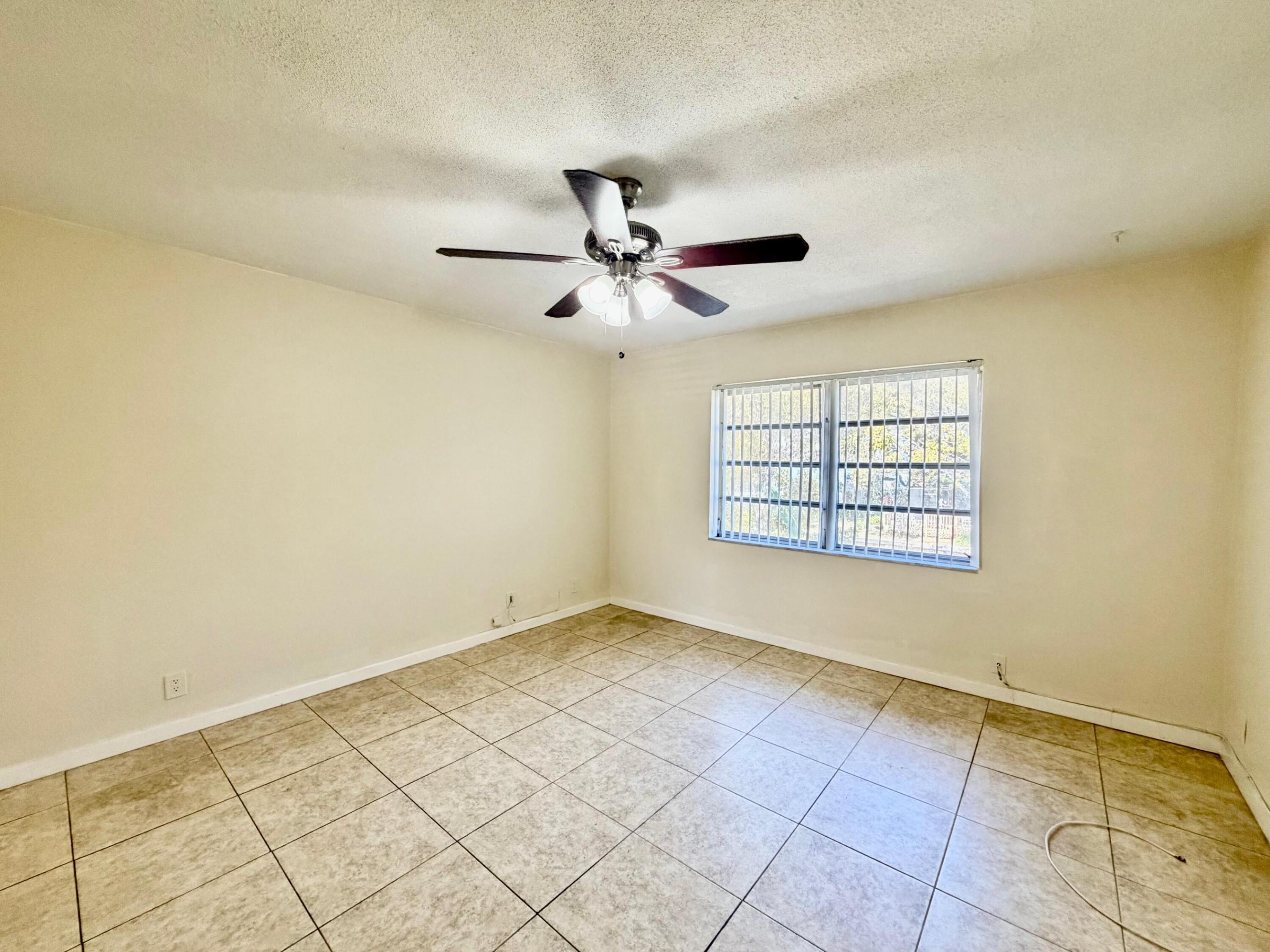 CORAL RIDGE ISLES - Residential Lease