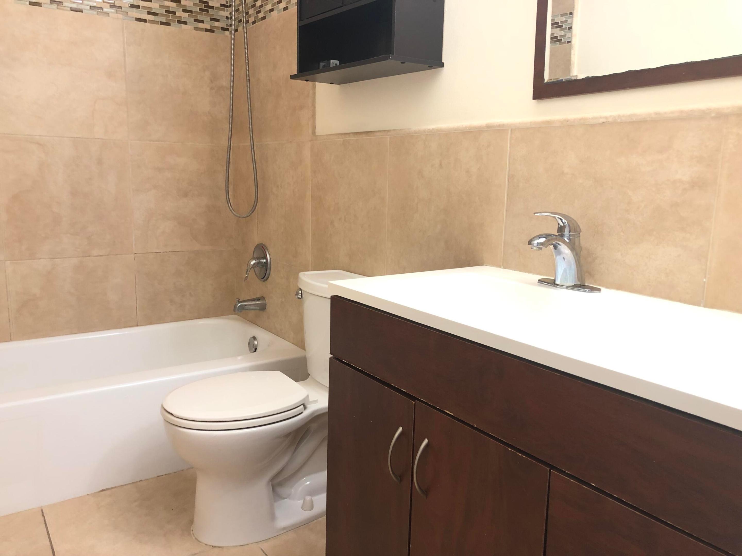 CORAL RIDGE ISLES - Residential Lease