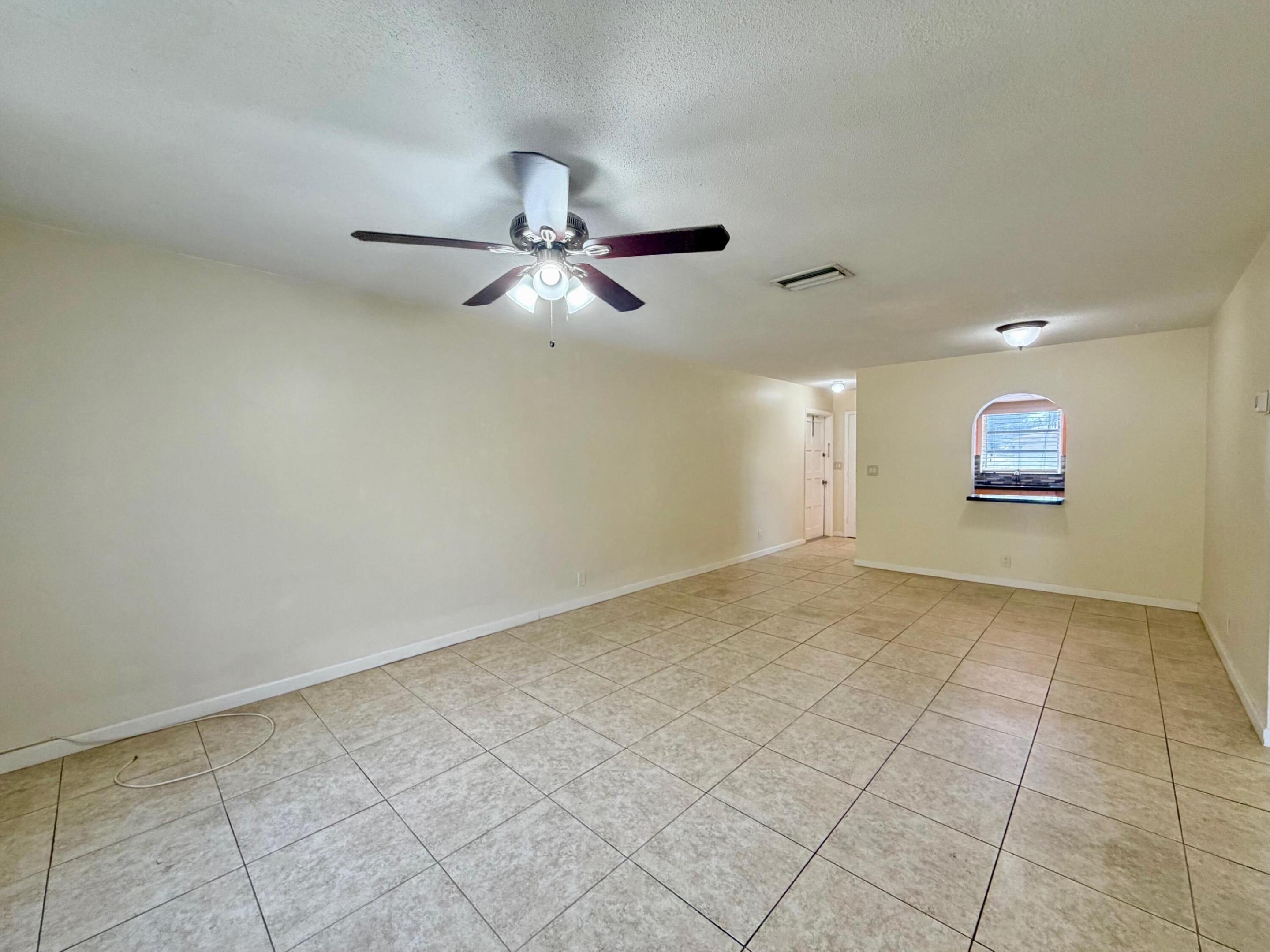 CORAL RIDGE ISLES - Residential Lease