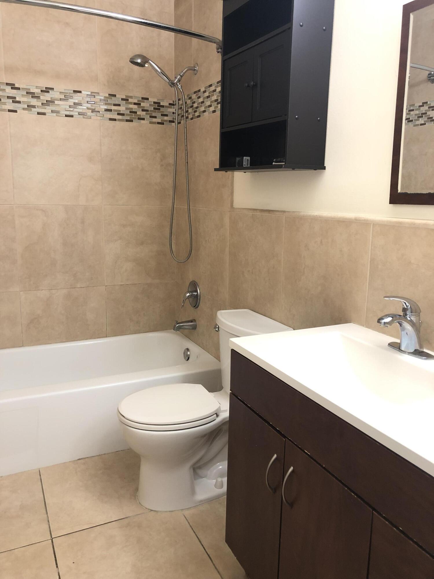 CORAL RIDGE ISLES - Residential Lease