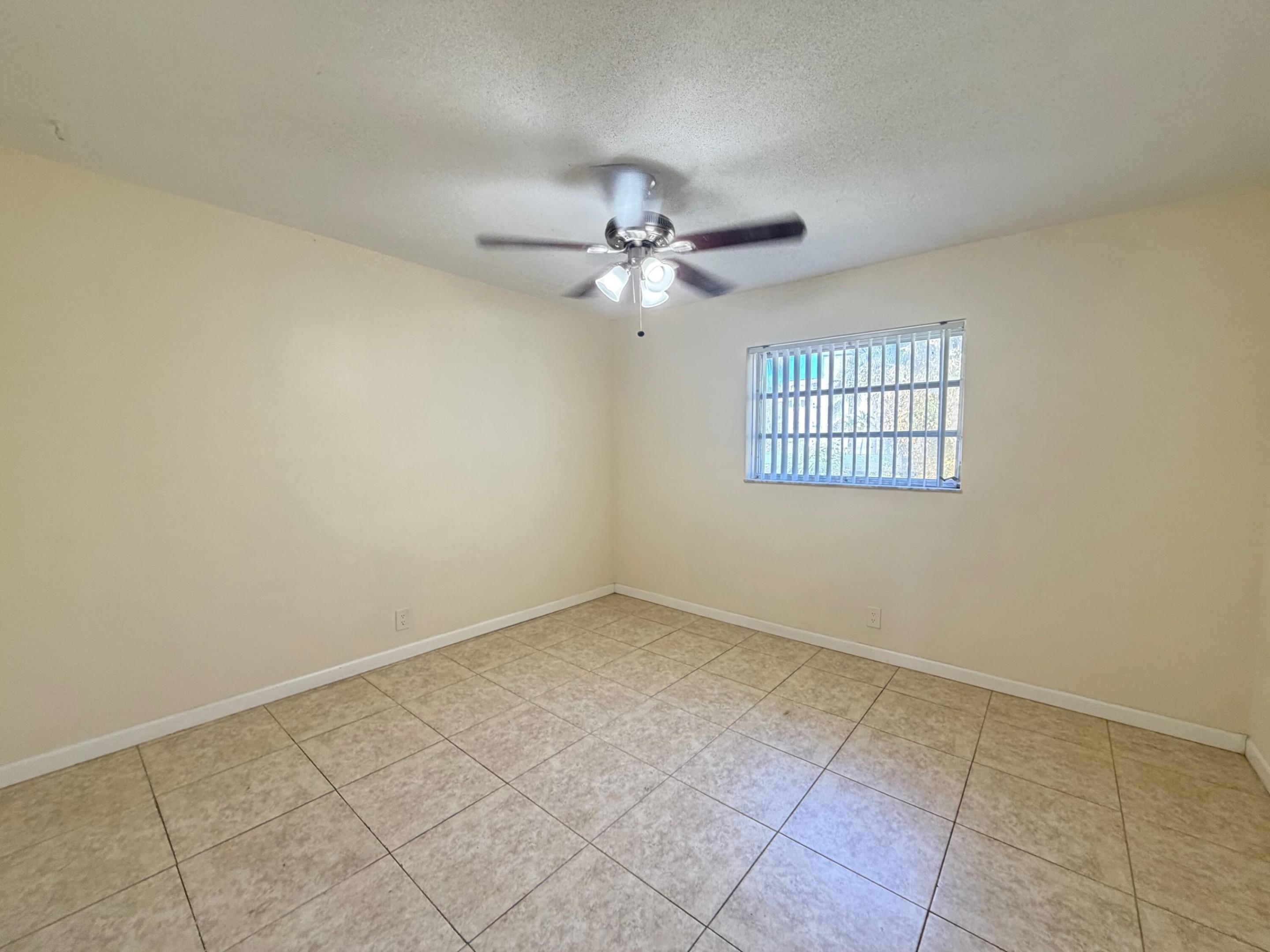 CORAL RIDGE ISLES - Residential Lease