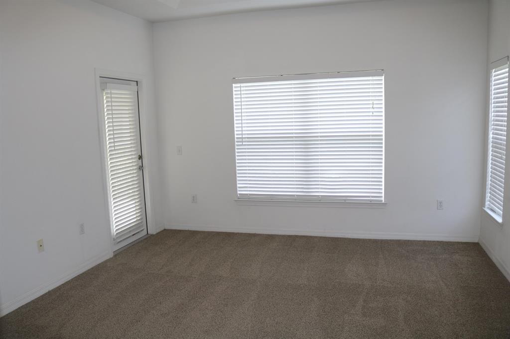 THE LAKES AT THE SAVANNAHS CONDOMINIUM - Residential