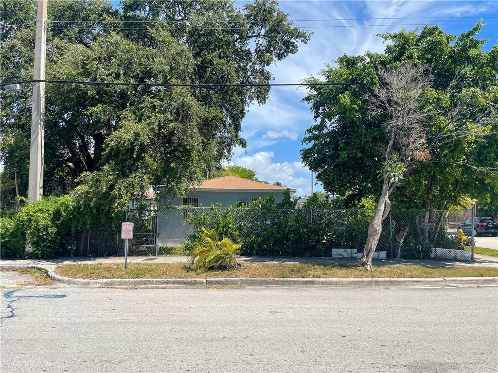 3308 NW 3rd Ave