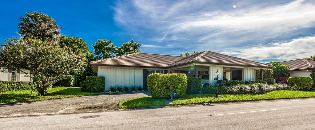 Photo of 526 Forestview Drive, Atlantis, FL 33462 (MLS # R11022963)