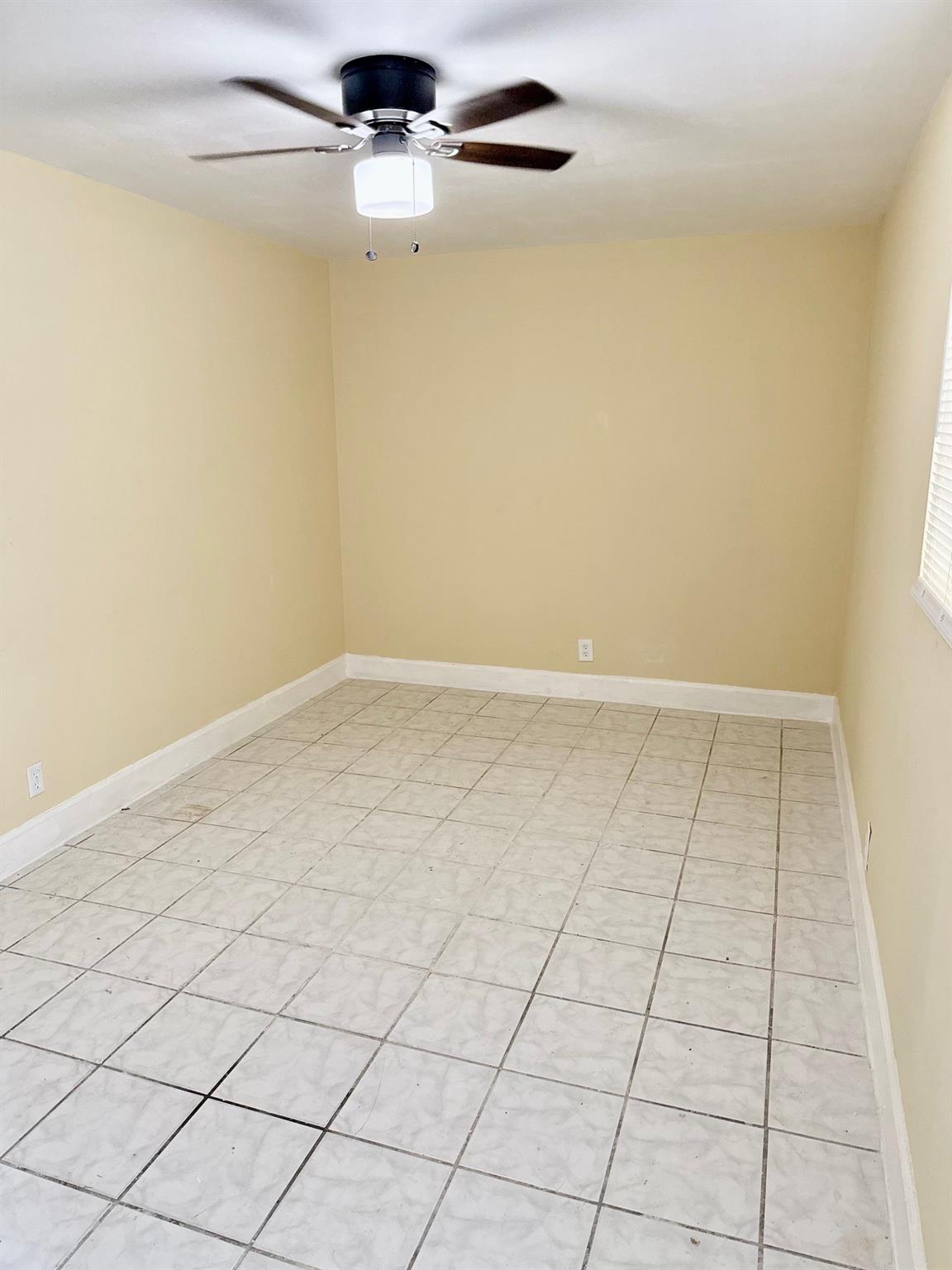 Broward Park 25-49 B - Residential Lease