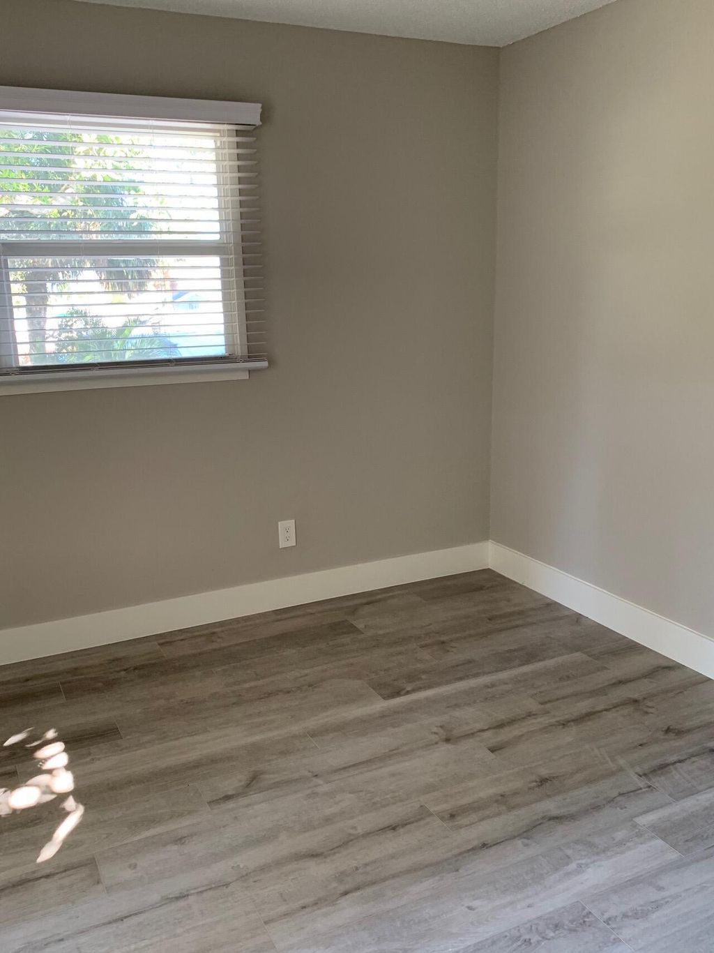 Photo of 4220 NE Indian River Drive NE #Unit 5, Jensen Beach, FL 34957 (MLS # B26017497)