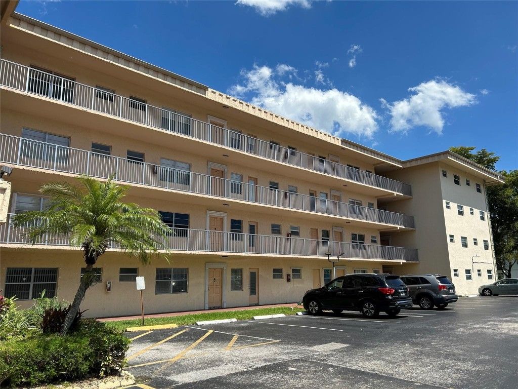 Photo of 4191 NW 41st Street #312, Lauderdale Lakes, FL 33319 (MLS # F10503434)