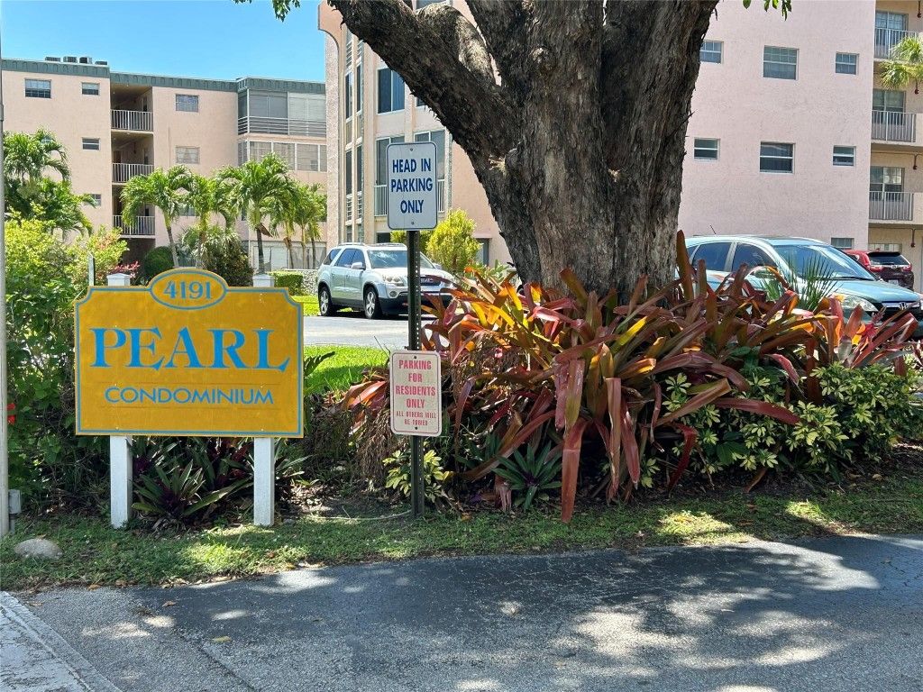 Photo of 4191 NW 41st Street #312, Lauderdale Lakes, FL 33319 (MLS # F10503434)