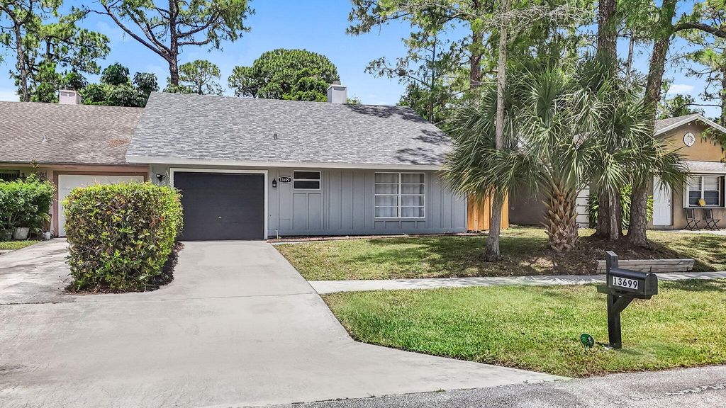 Photo of 13699 Lavender Lane, Wellington, FL 33414 (MLS # R10984755)