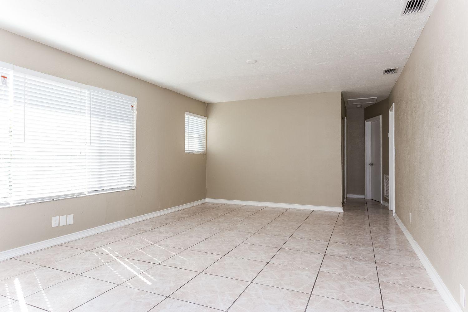 MARGATE 4TH ADD 46-27 B - Residential Lease