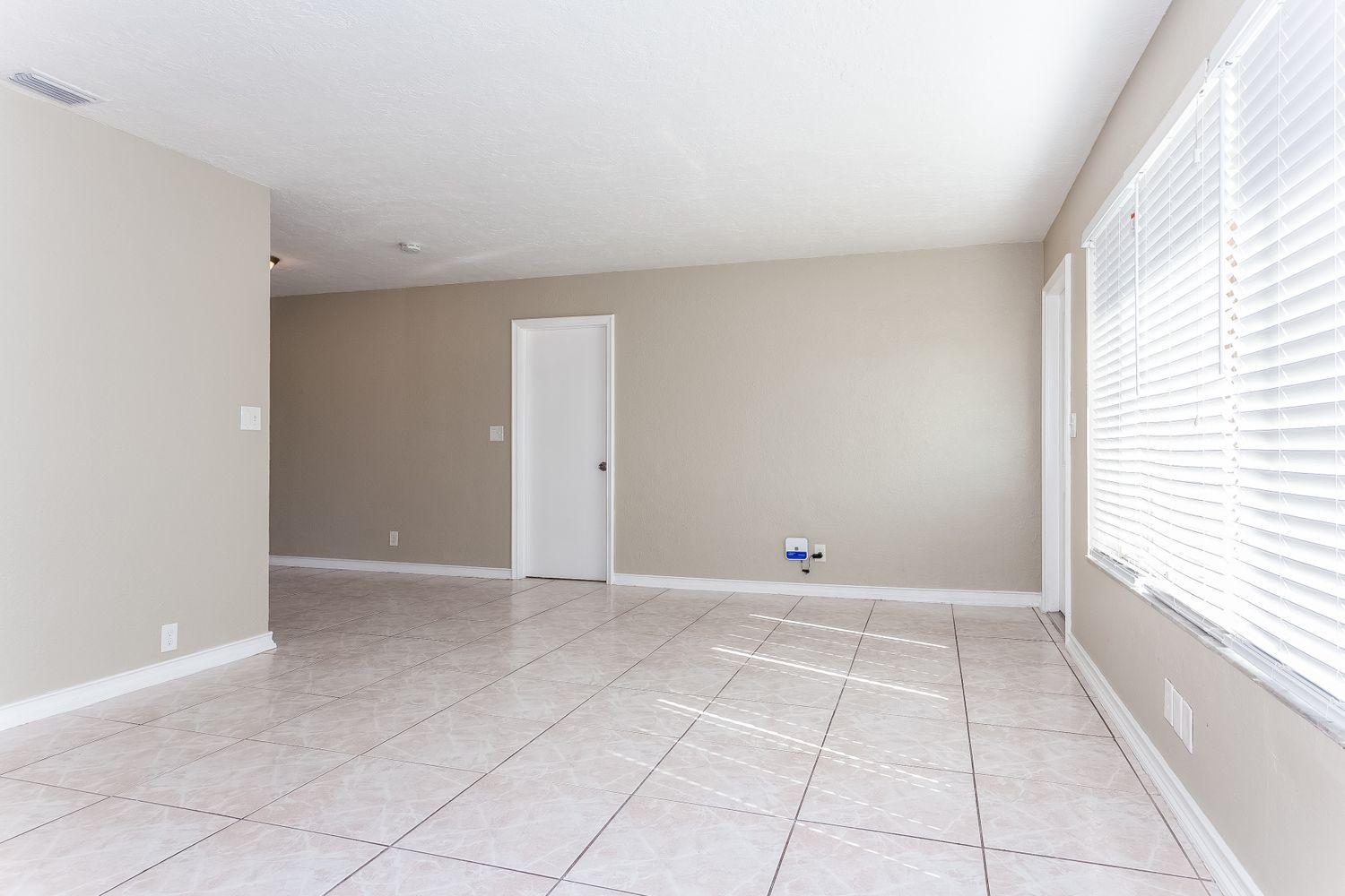 MARGATE 4TH ADD 46-27 B - Residential Lease