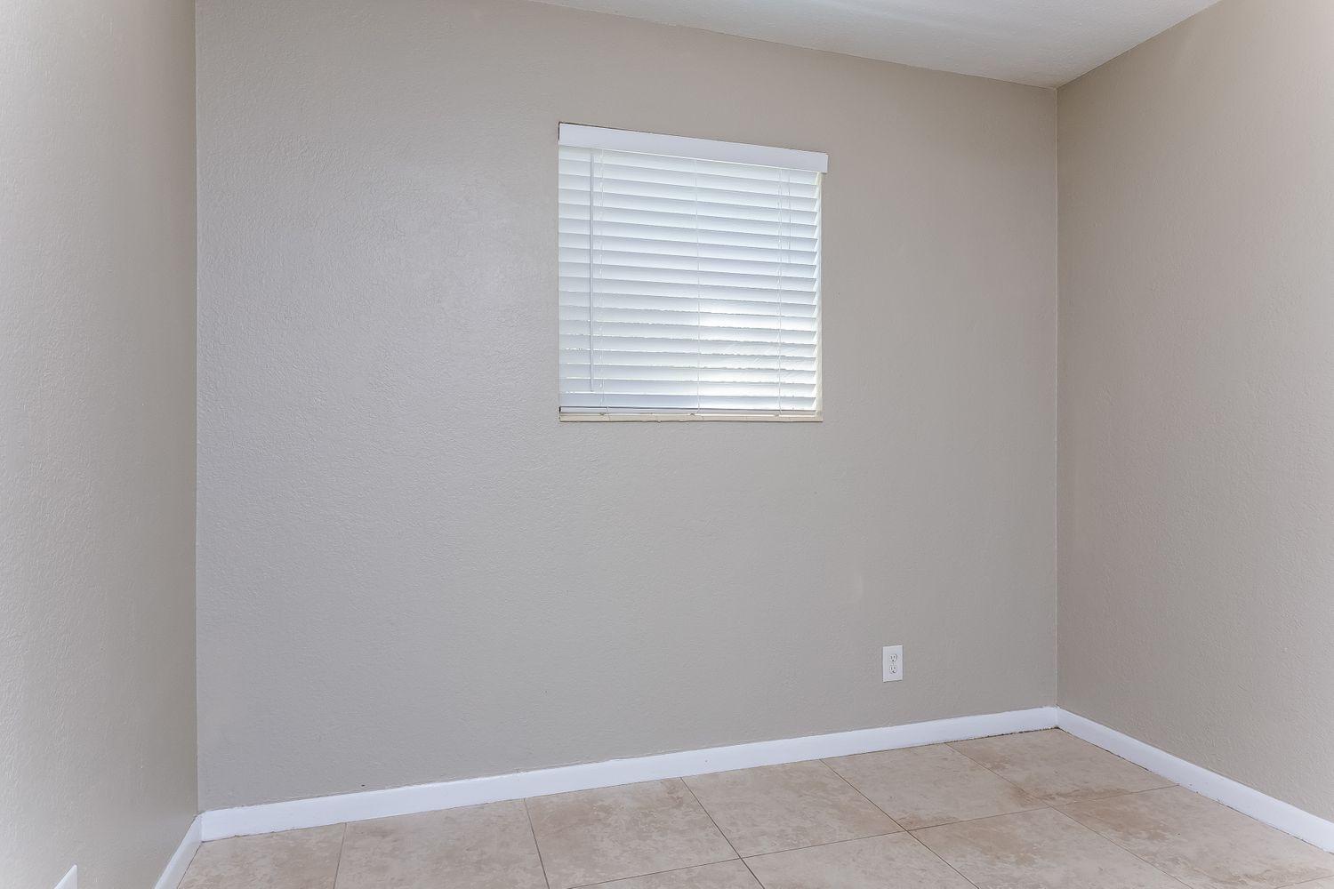 MARGATE 4TH ADD 46-27 B - Residential Lease