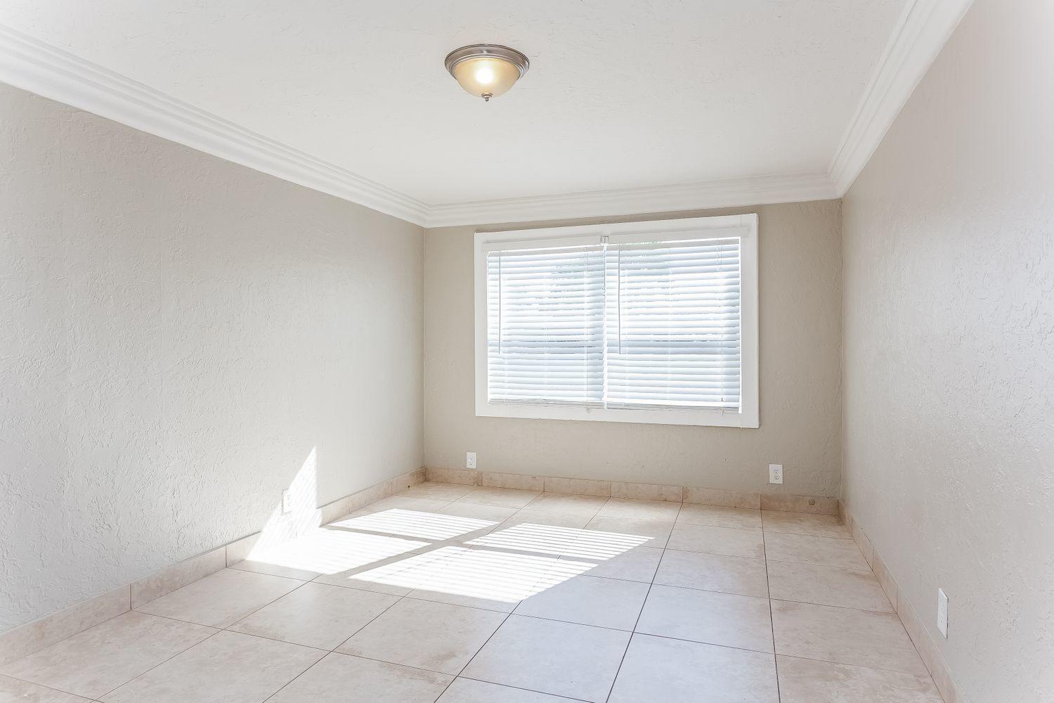 MARGATE 4TH ADD 46-27 B - Residential Lease