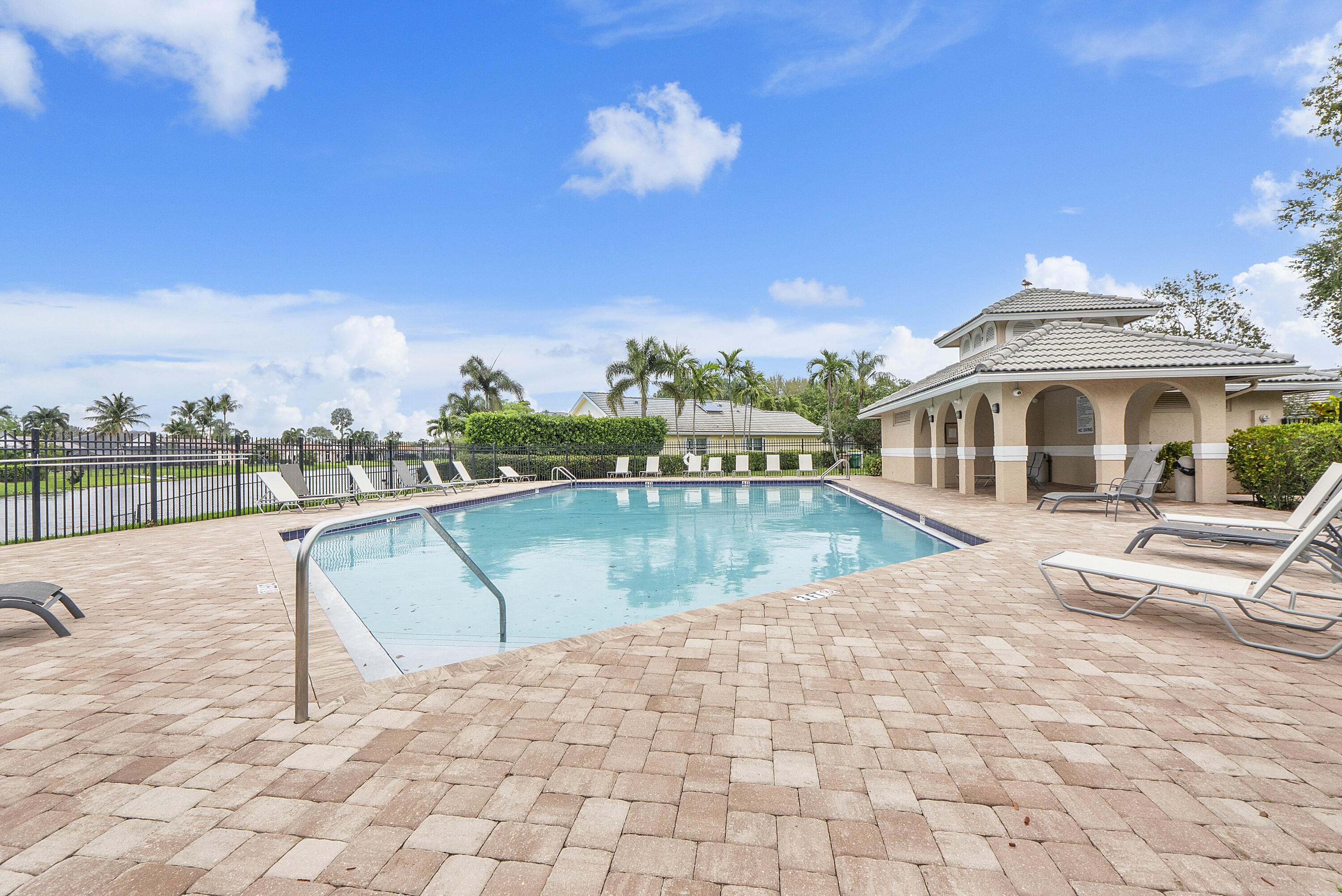 FOREST RIDGE SINGLE FAMILY V - Residential