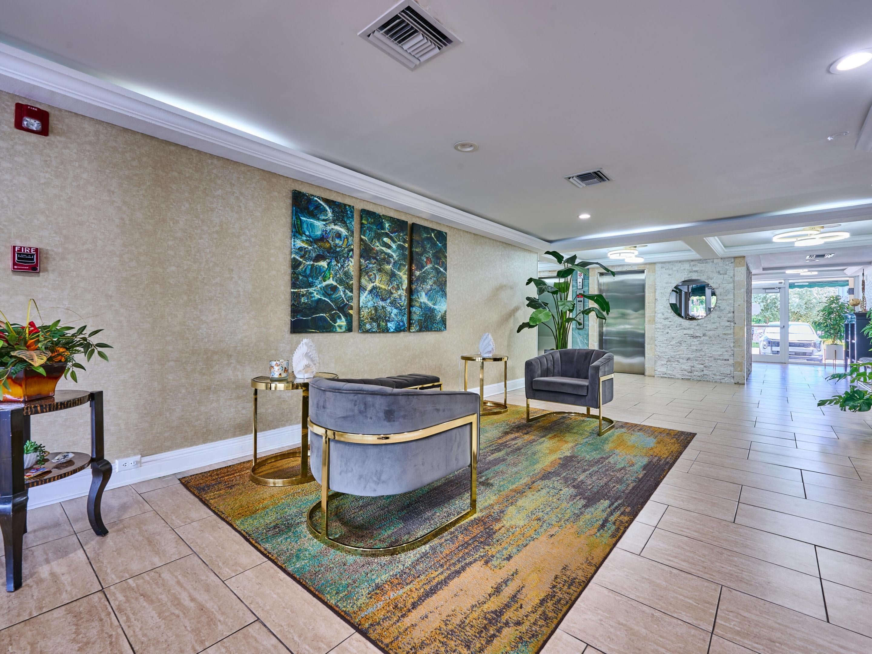 2611 N Riverside Drive 606