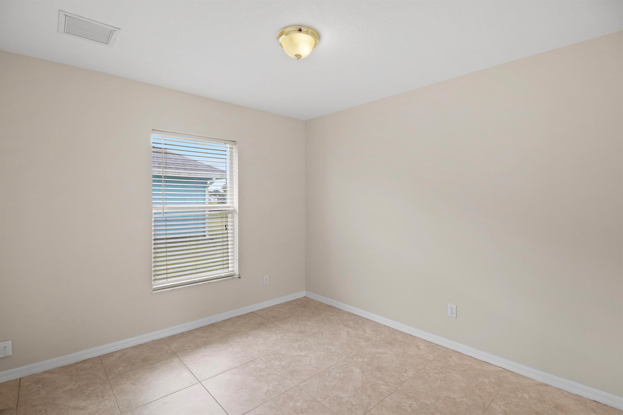 PORT ST LUCIE SECTION 44 - Residential Lease