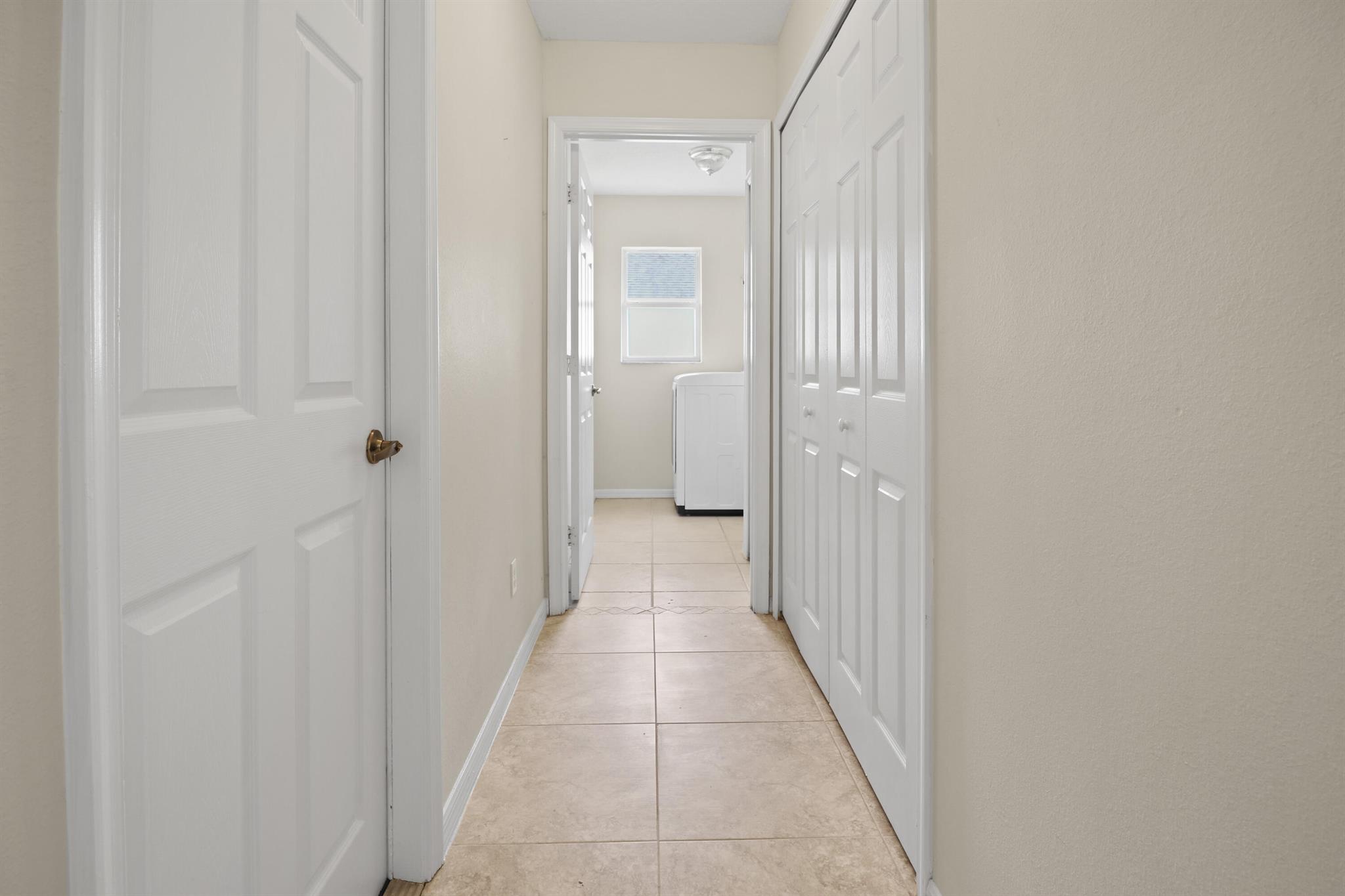 PORT ST LUCIE SECTION 44 - Residential Lease