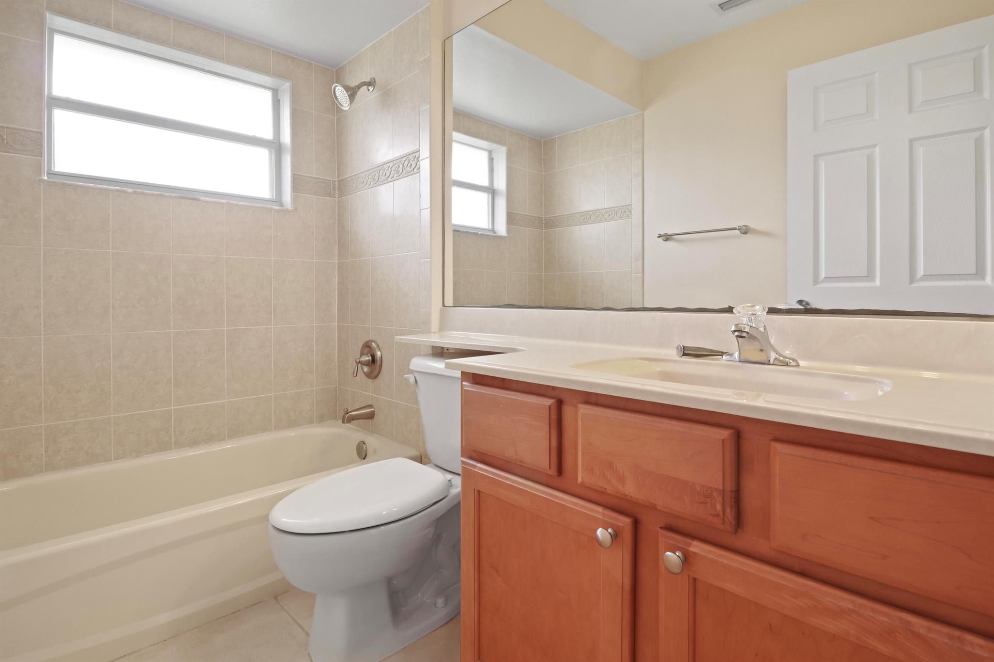 PORT ST LUCIE SECTION 44 - Residential Lease