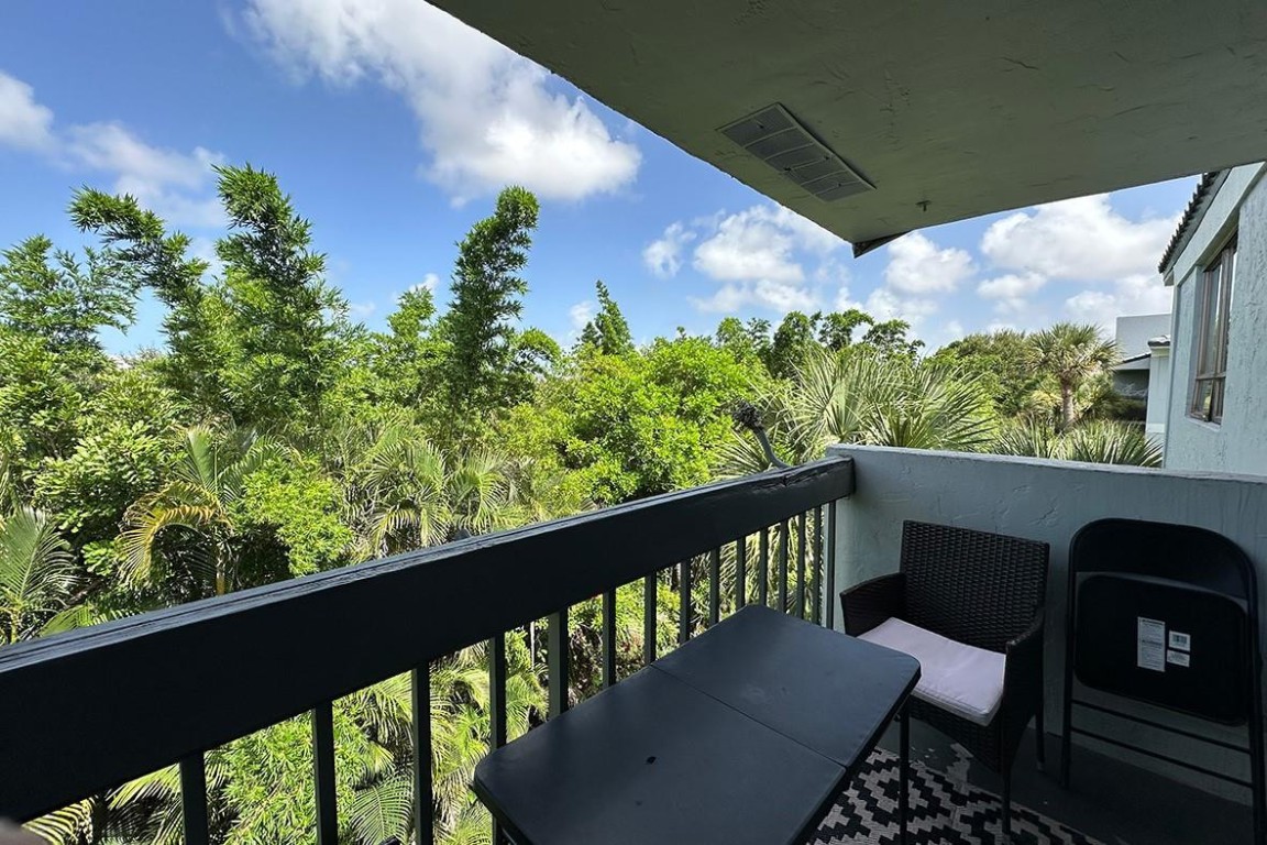 Presidential Golfview - Residential