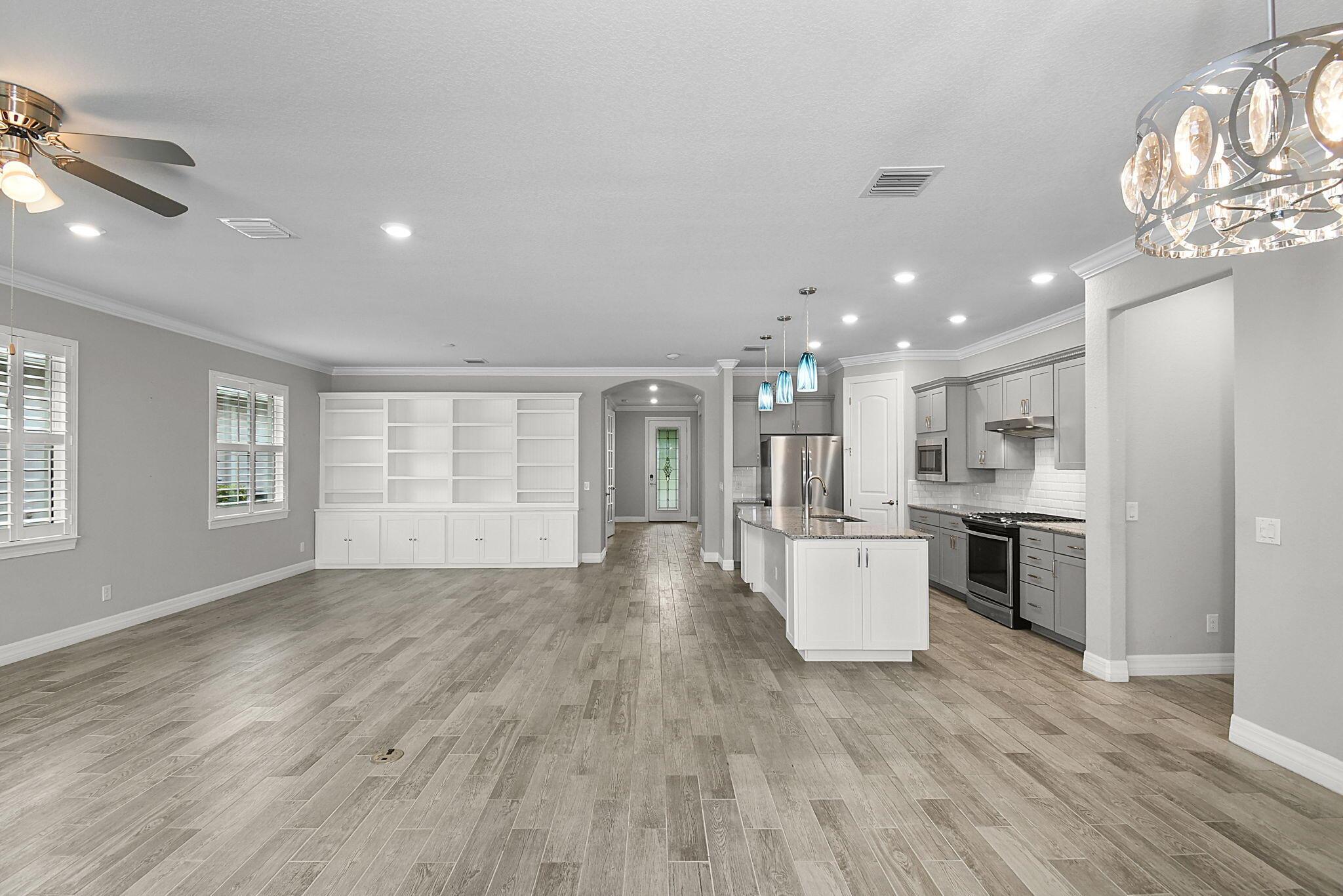 DEL WEBB AT TRADITION - Residential