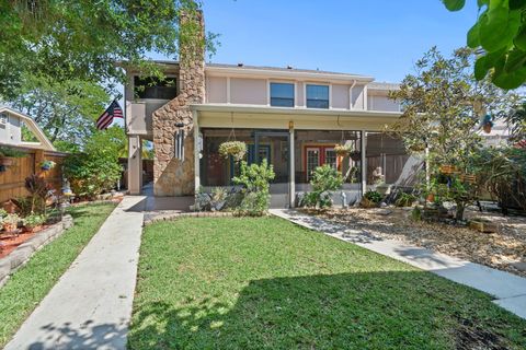 Hanover East Wellington FL Townhomes for Sale & Real Estate 1948 Derby Trail Wellington FL 33414