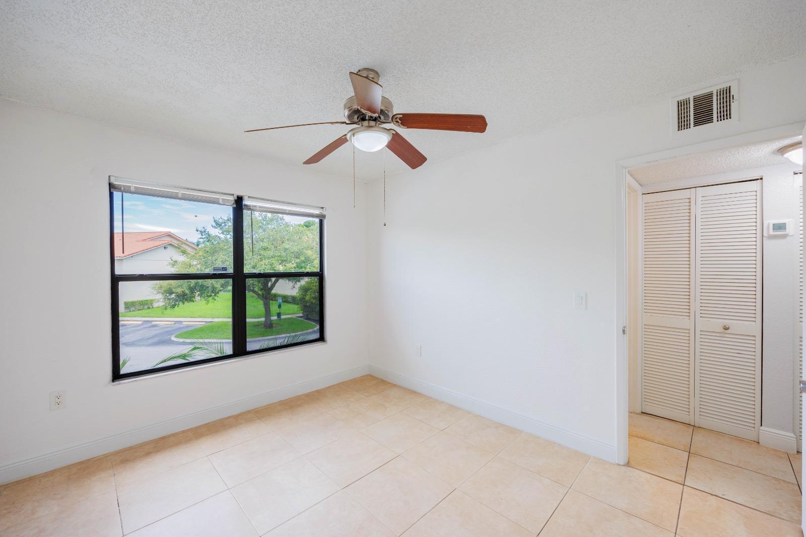 1524 Lake Crystal Drive E
