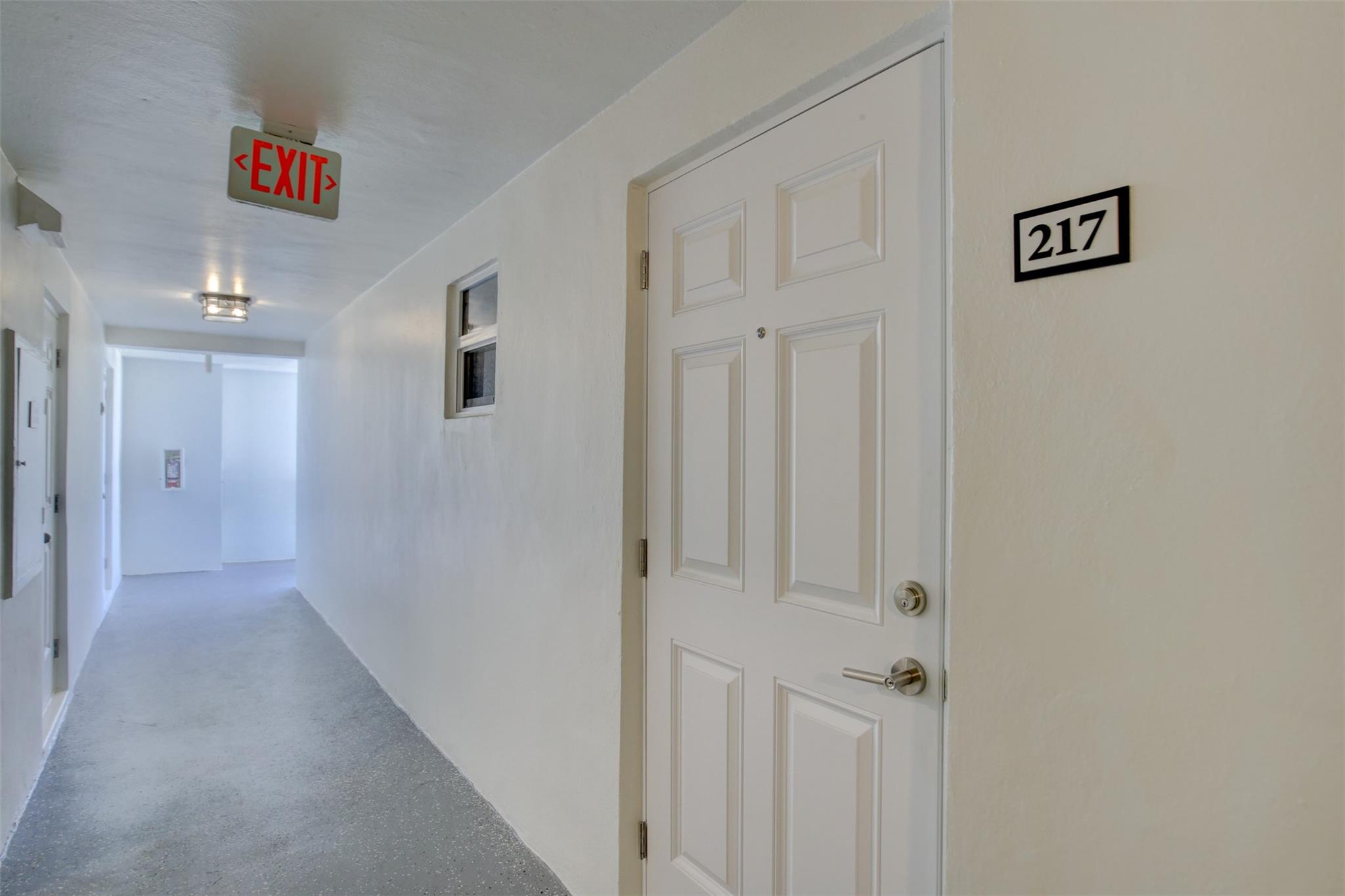Hillsboro Windsor Condo - Residential
