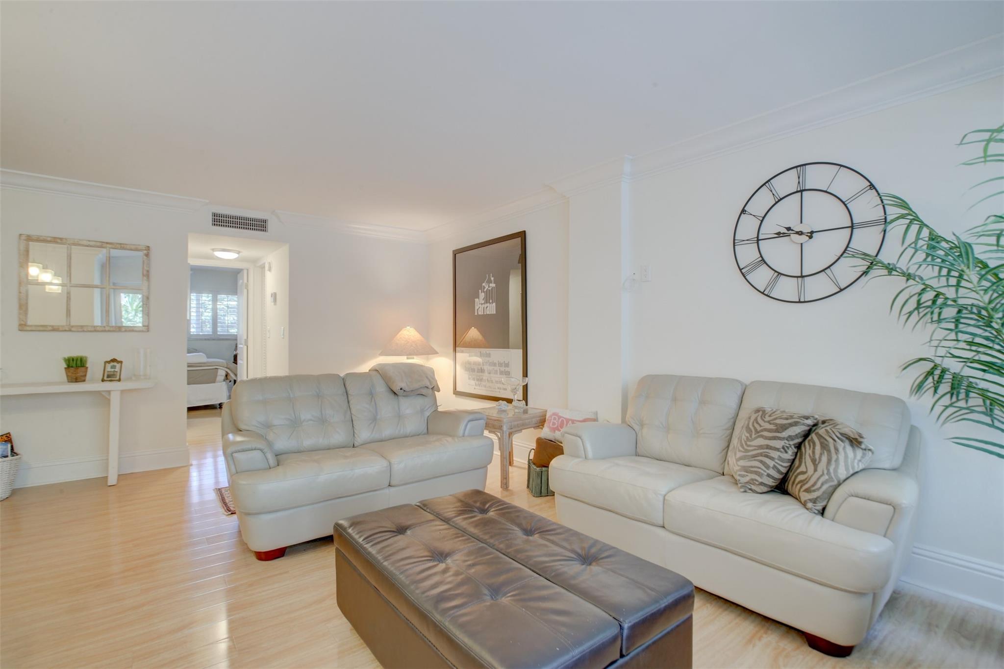 Hillsboro Windsor Condo - Residential