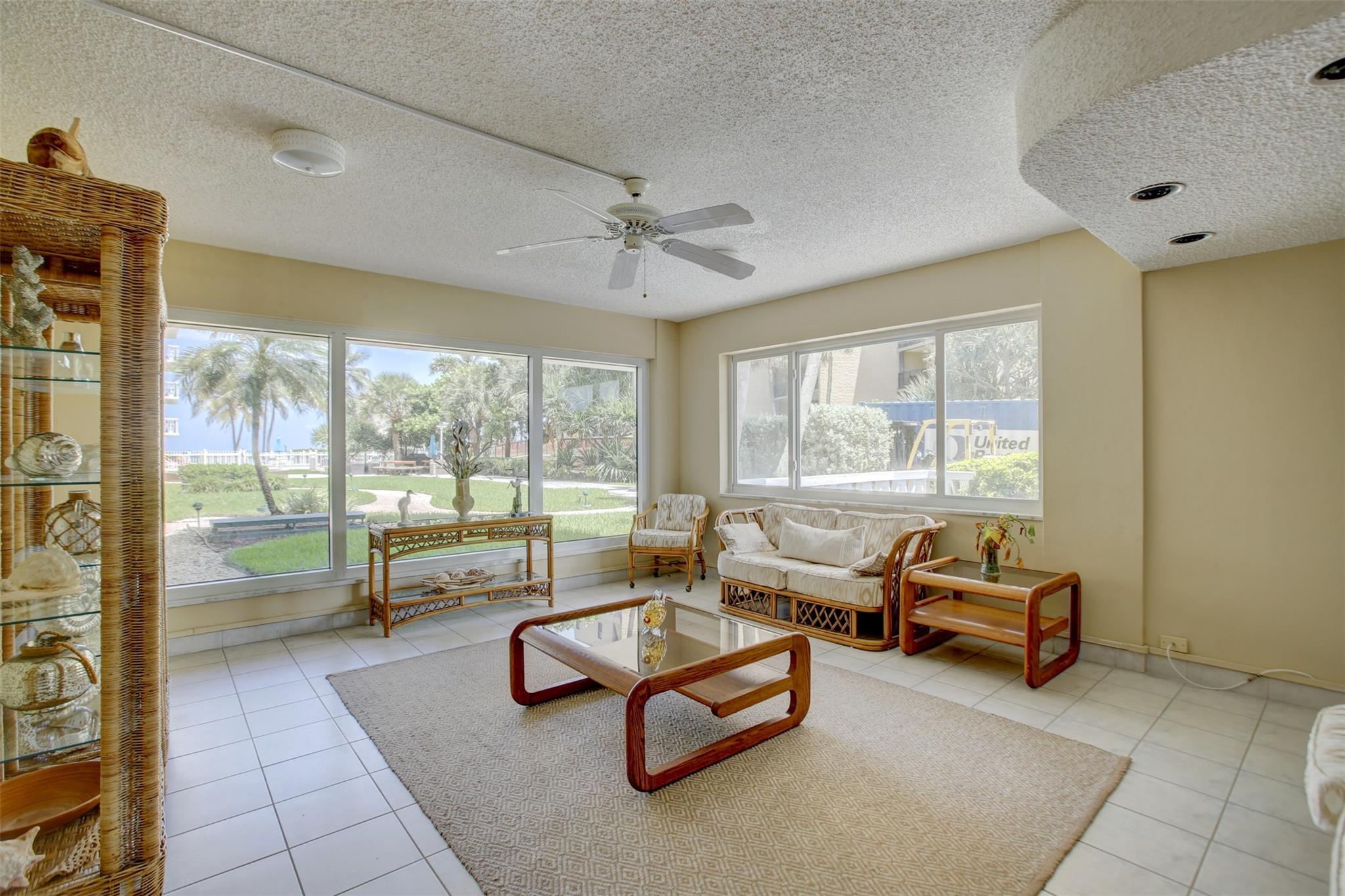 Hillsboro Windsor Condo - Residential