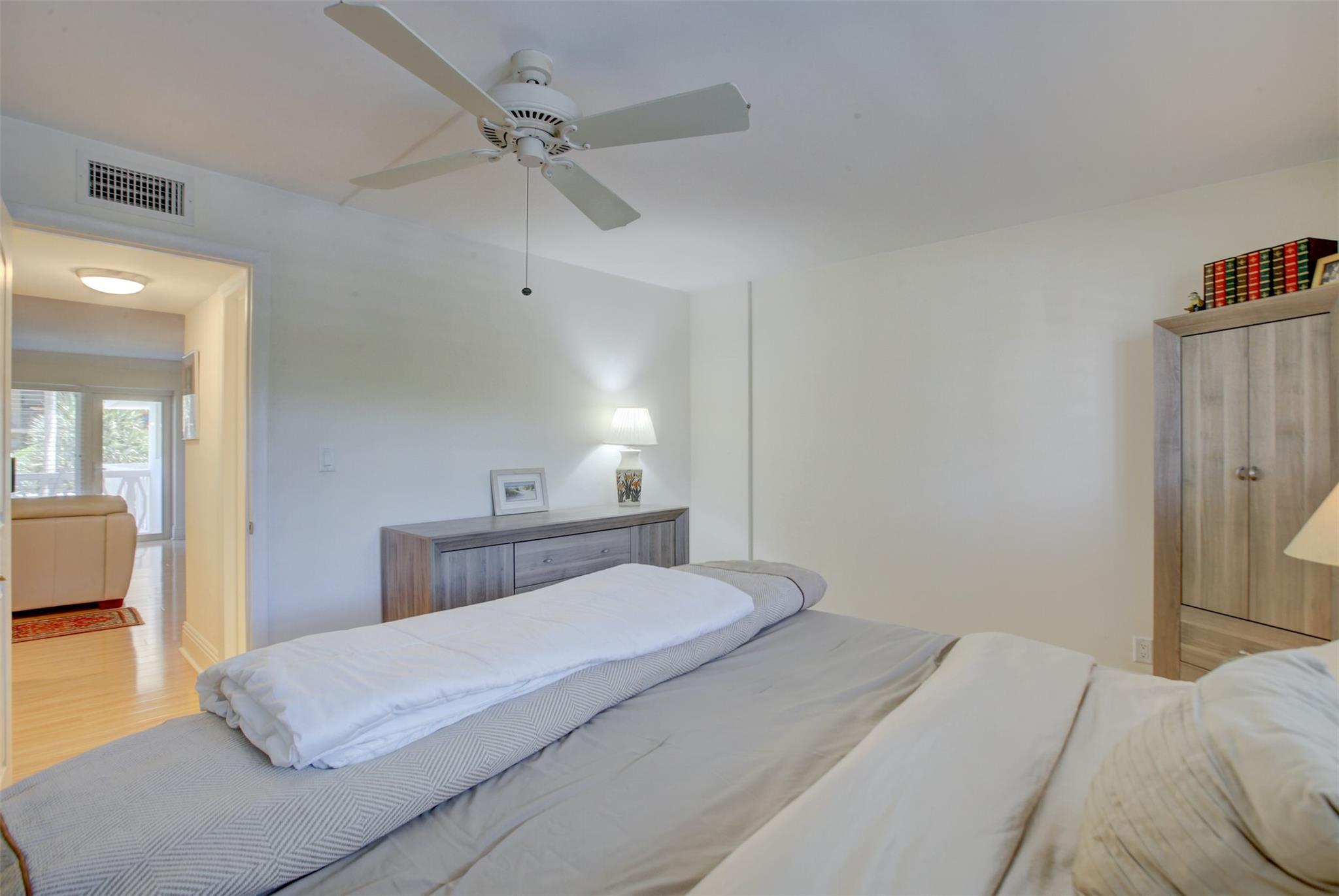 Hillsboro Windsor Condo - Residential