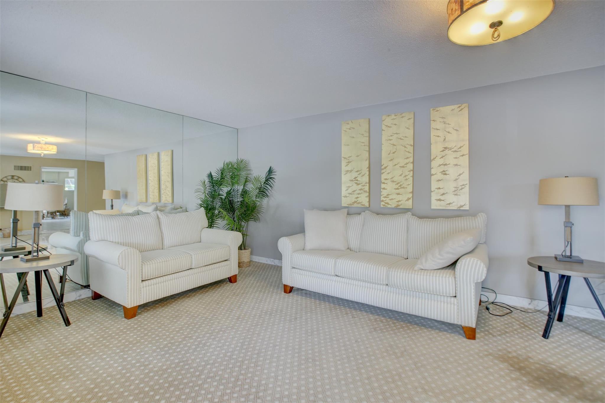Hillsboro Windsor Condo - Residential